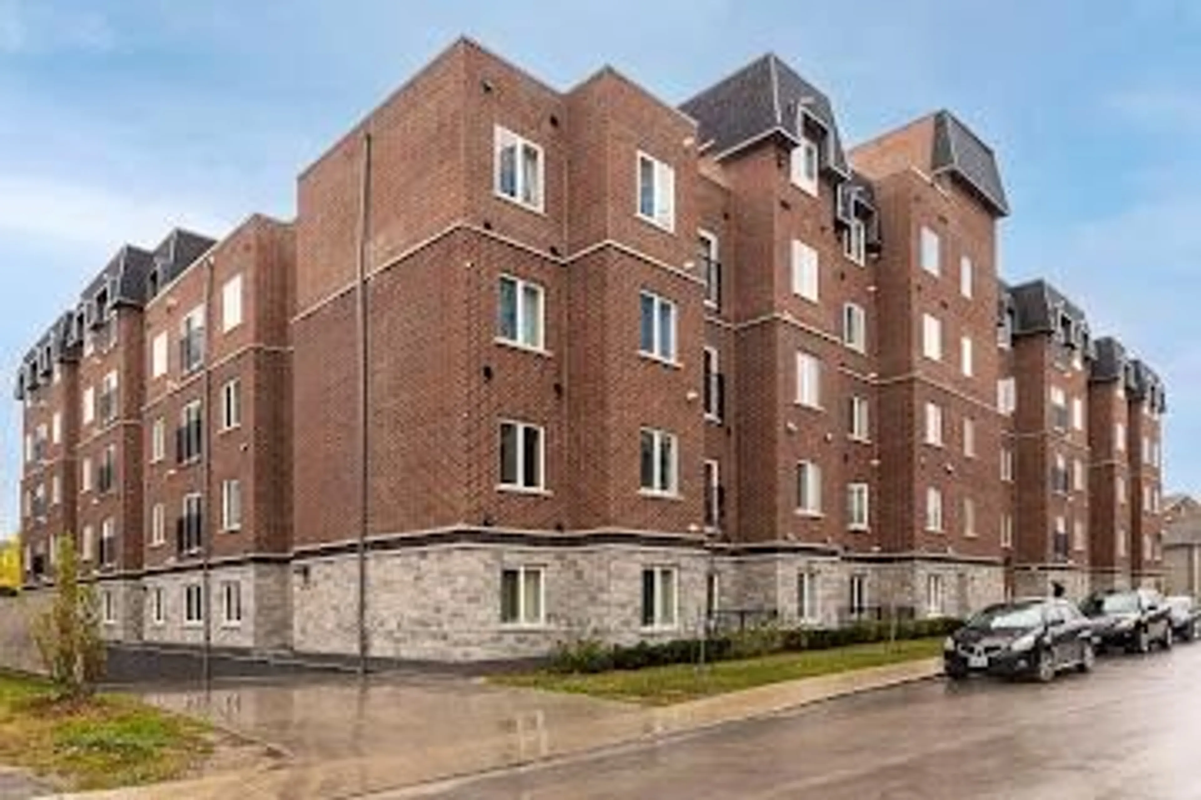 Home with brick exterior material, building for 501 Frontenac St #113, Kingston Ontario K7K 4L9