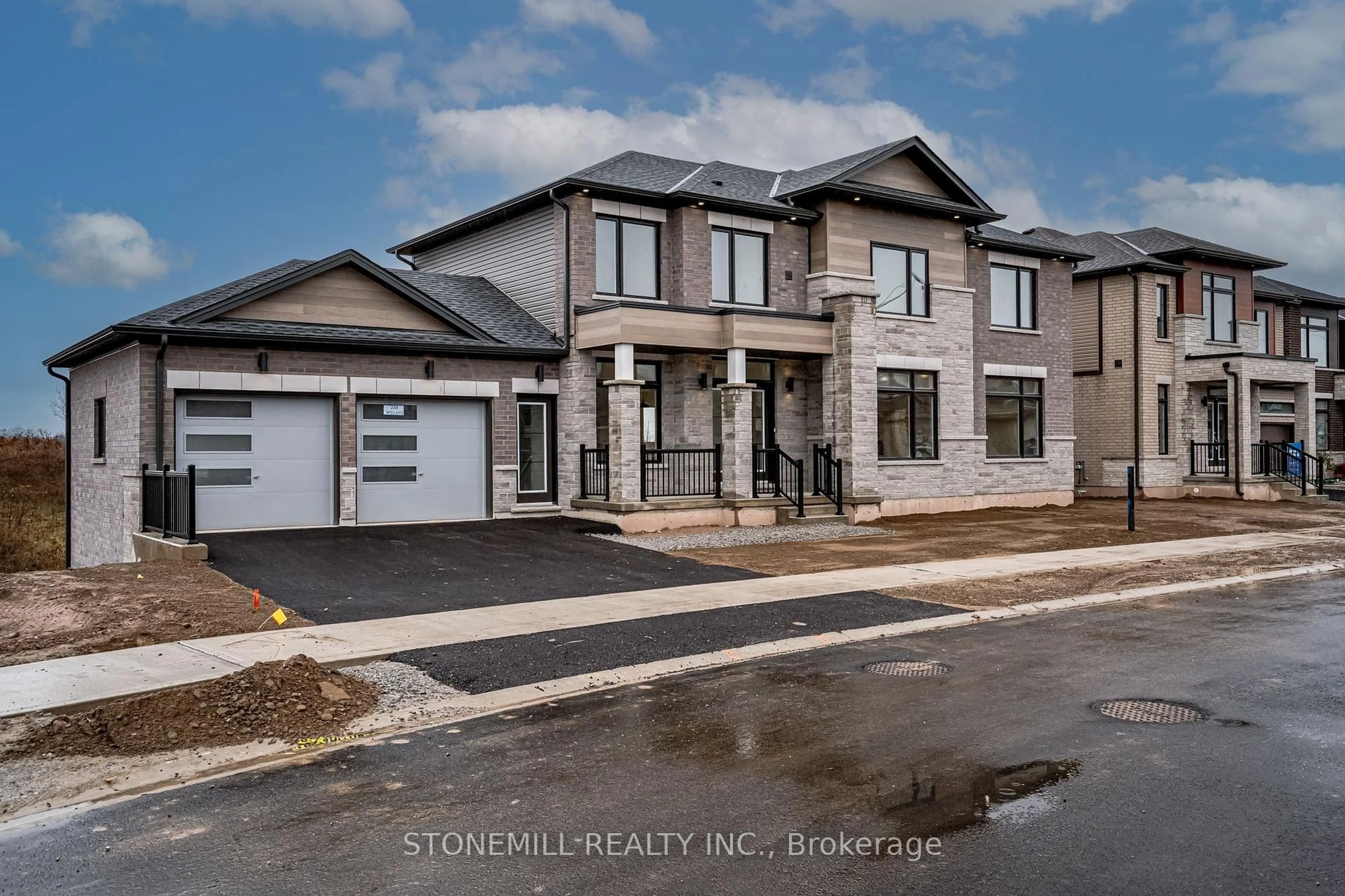 Unknown for 239 Midland Pl, Welland Ontario L3B 0H4