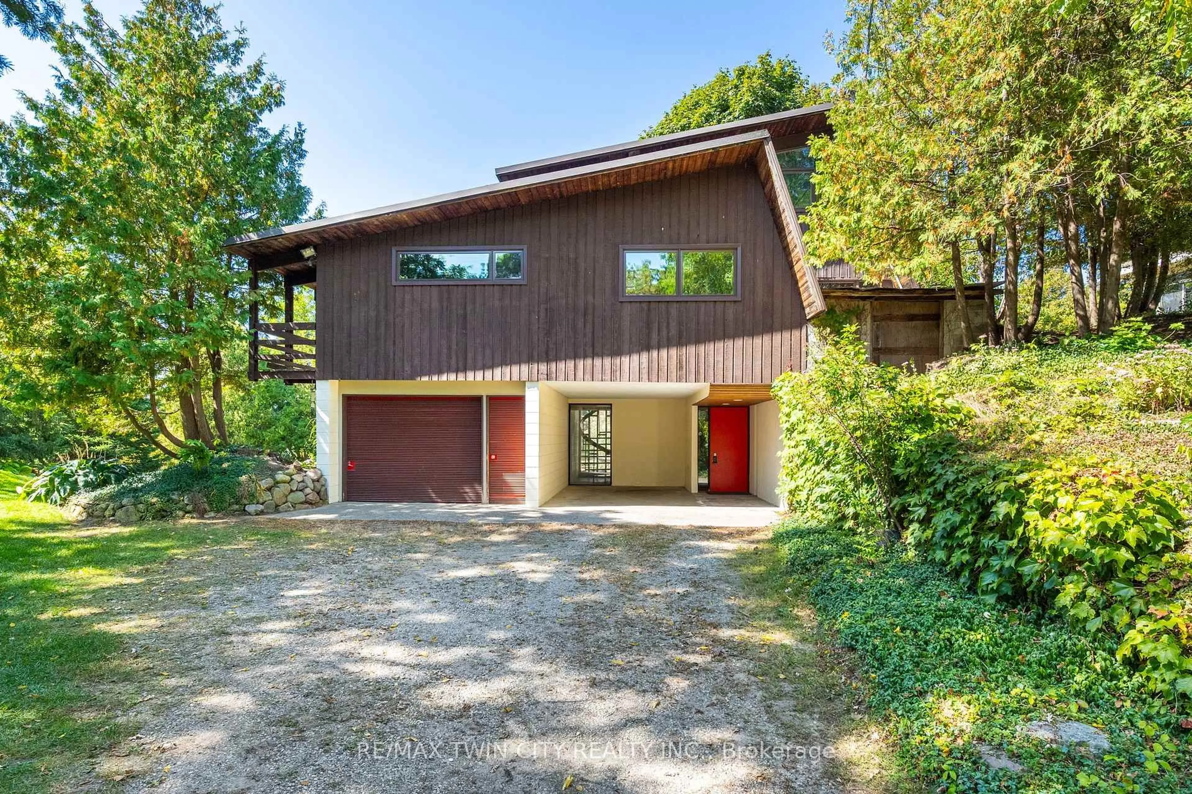 Unknown for 121 Grand Hill Dr, Kitchener Ontario N2P 2E2