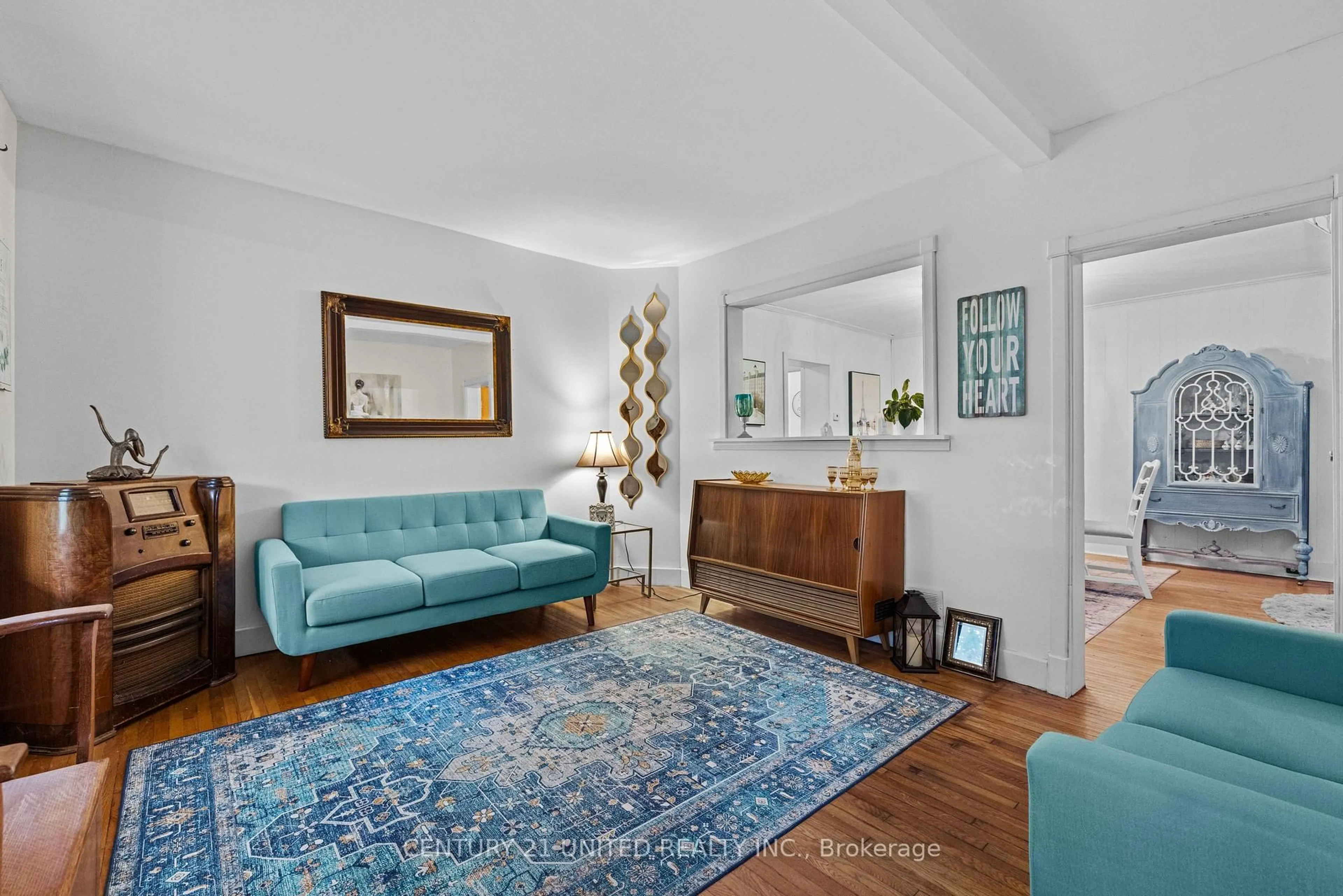 Living room with furniture, unknown for 4 O'Brien St, Limoges Ontario K0K 2M0