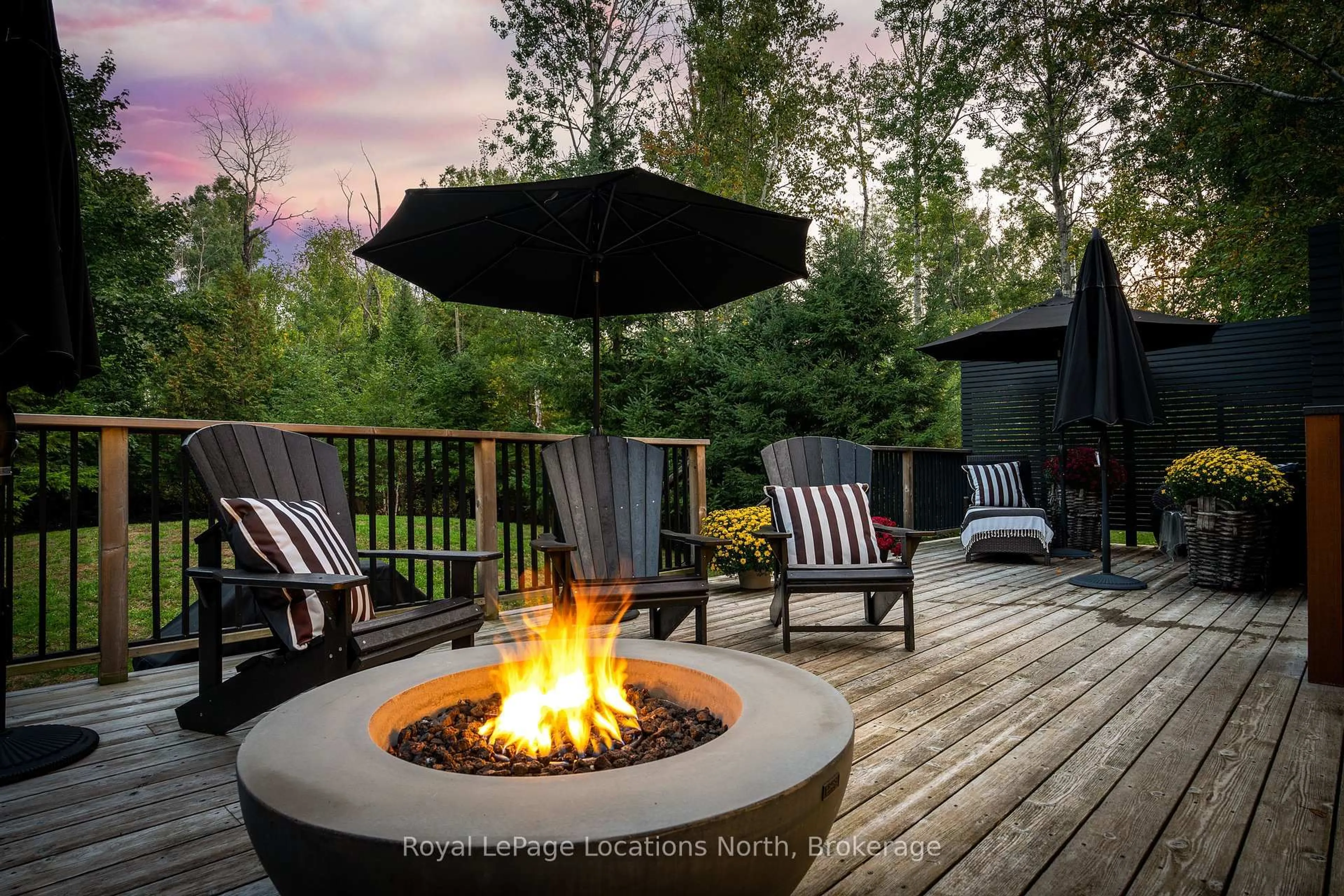 Patio, unknown for 176 Timmons St, Blue Mountains Ontario L9Y 0L2