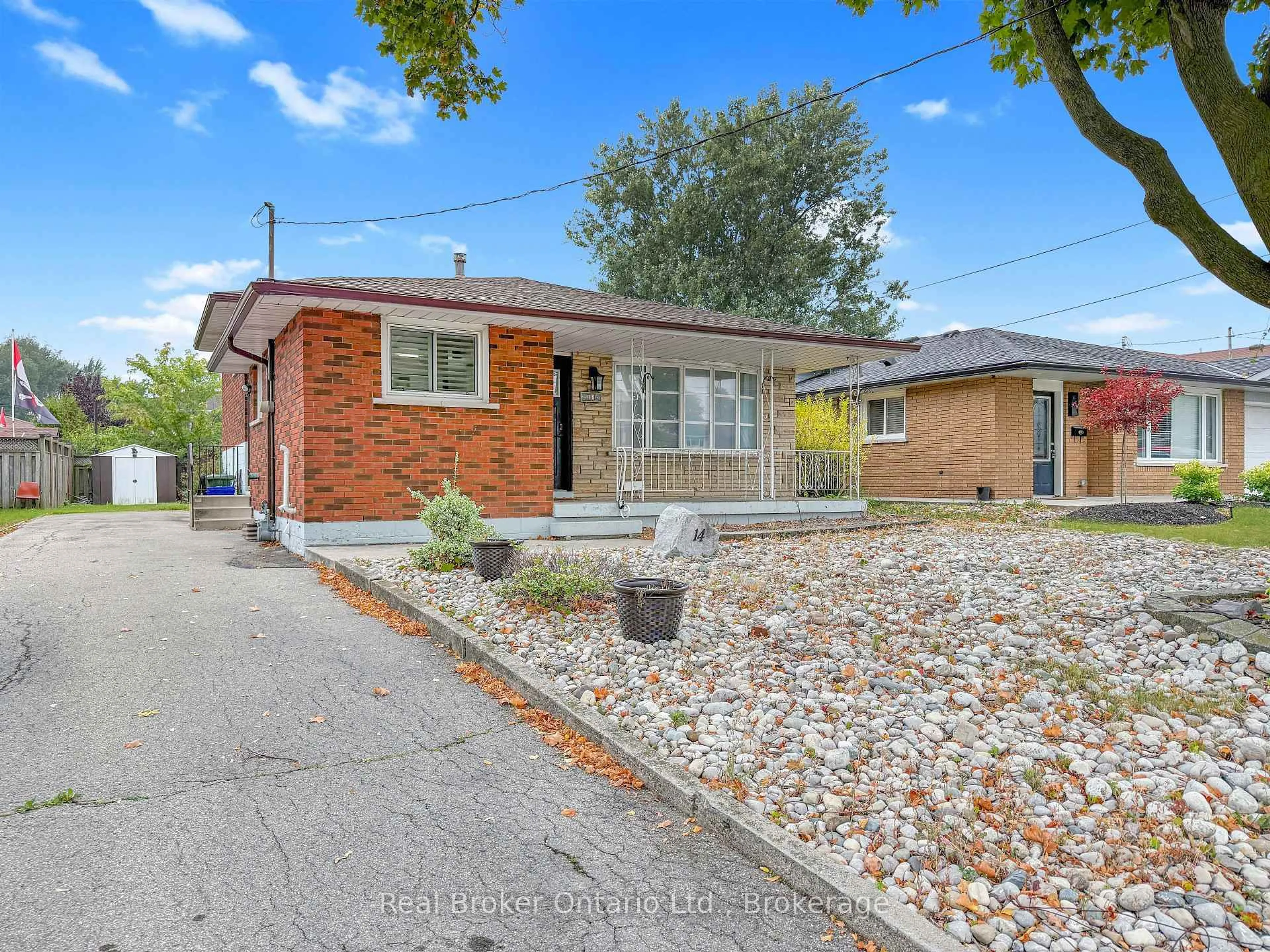 Home with brick exterior material, street for 14 Anson Ave, Hamilton Ontario L8T 2X3