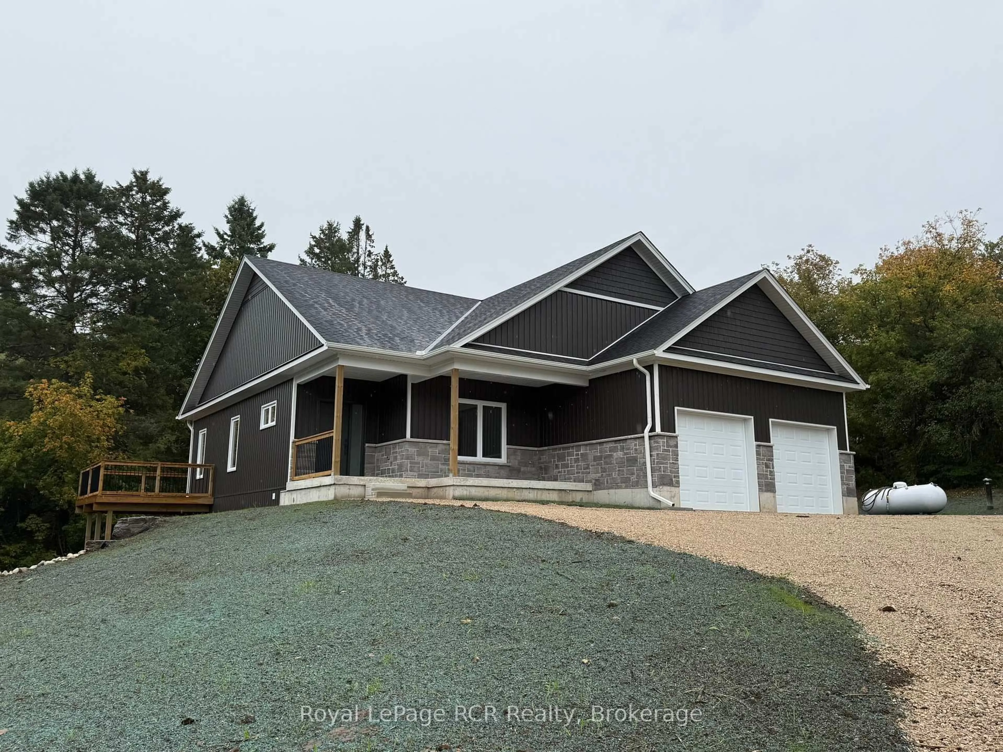 Home with vinyl exterior material, unknown for 170 ELGIN ST, Grey Highlands Ontario N0C 1K0