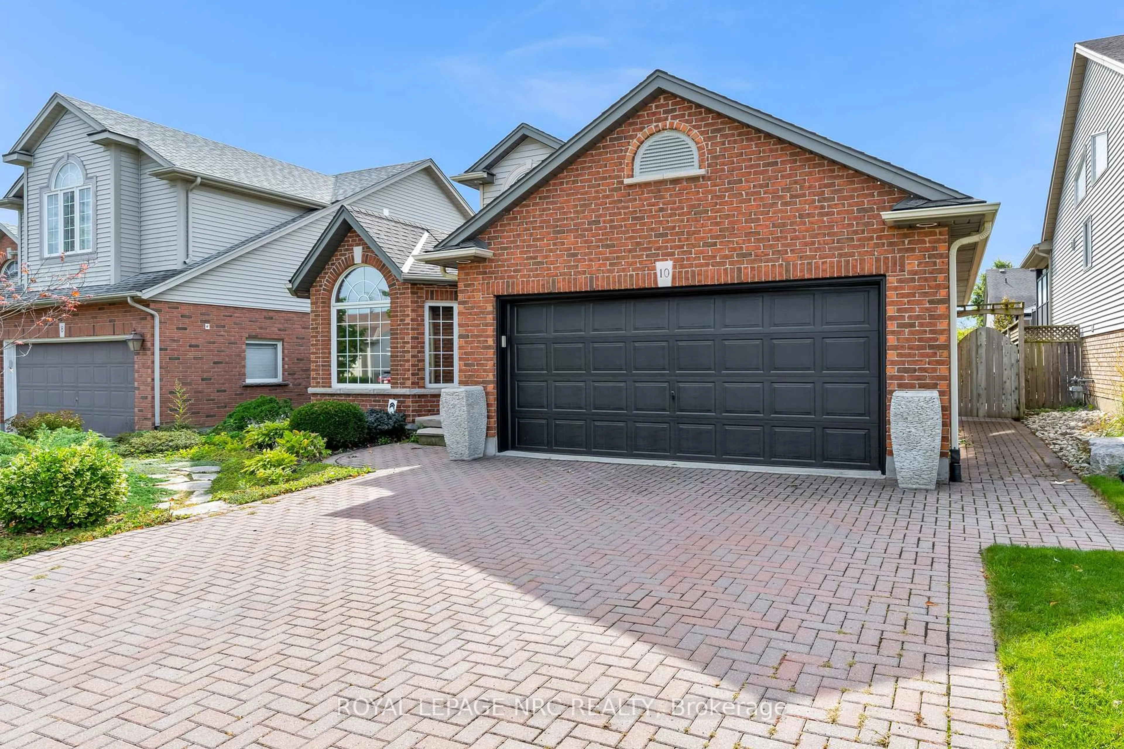 Home with brick exterior material, street for 10 Montrose St, St. Catharines Ontario L2S 4A7