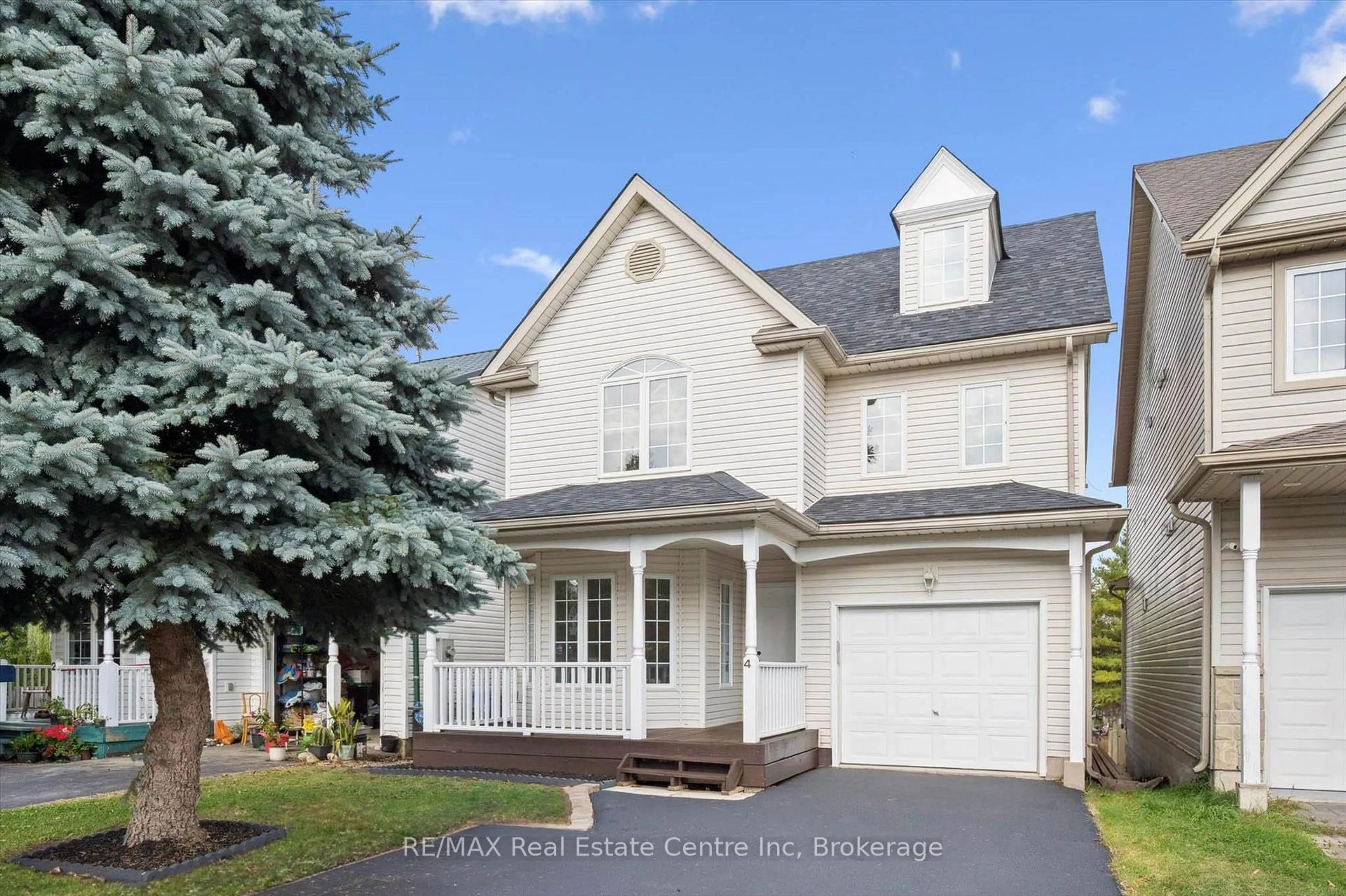 Home with vinyl exterior material, street for 4 CARRINGTON Pl, Guelph Ontario N1G 5C4