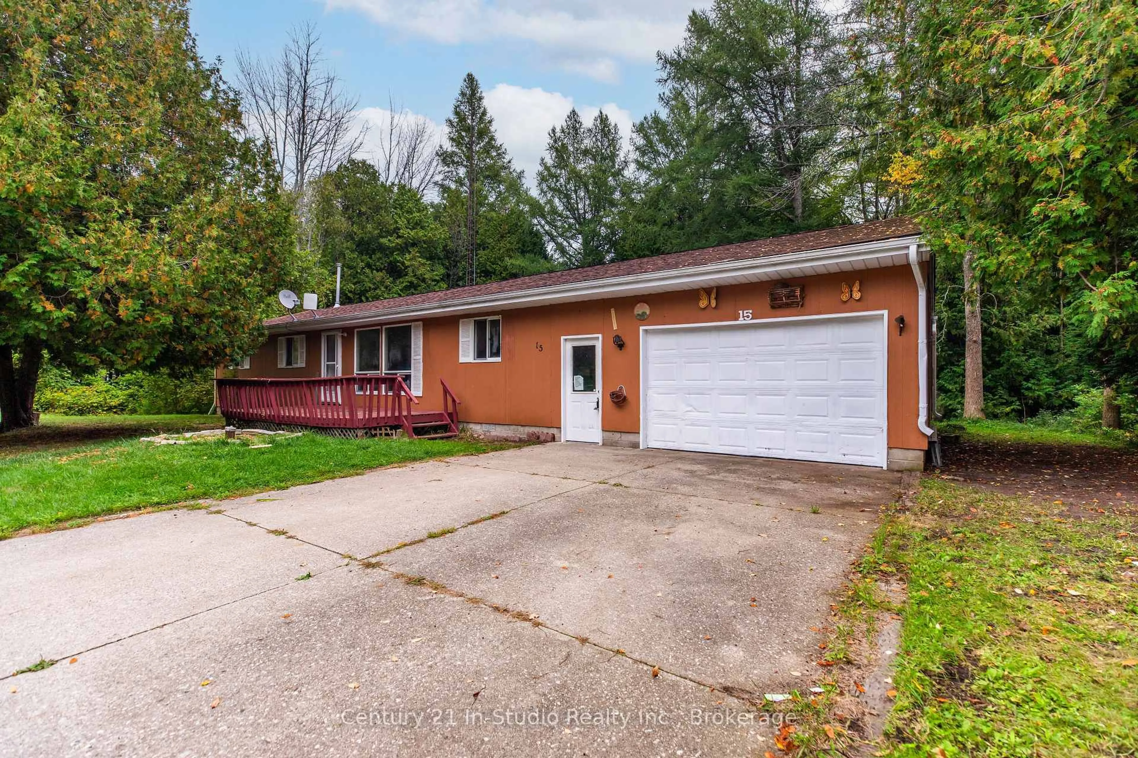 Unknown for 15 WHITEFISH Blvd, South Bruce Peninsula Ontario N0H 2T0