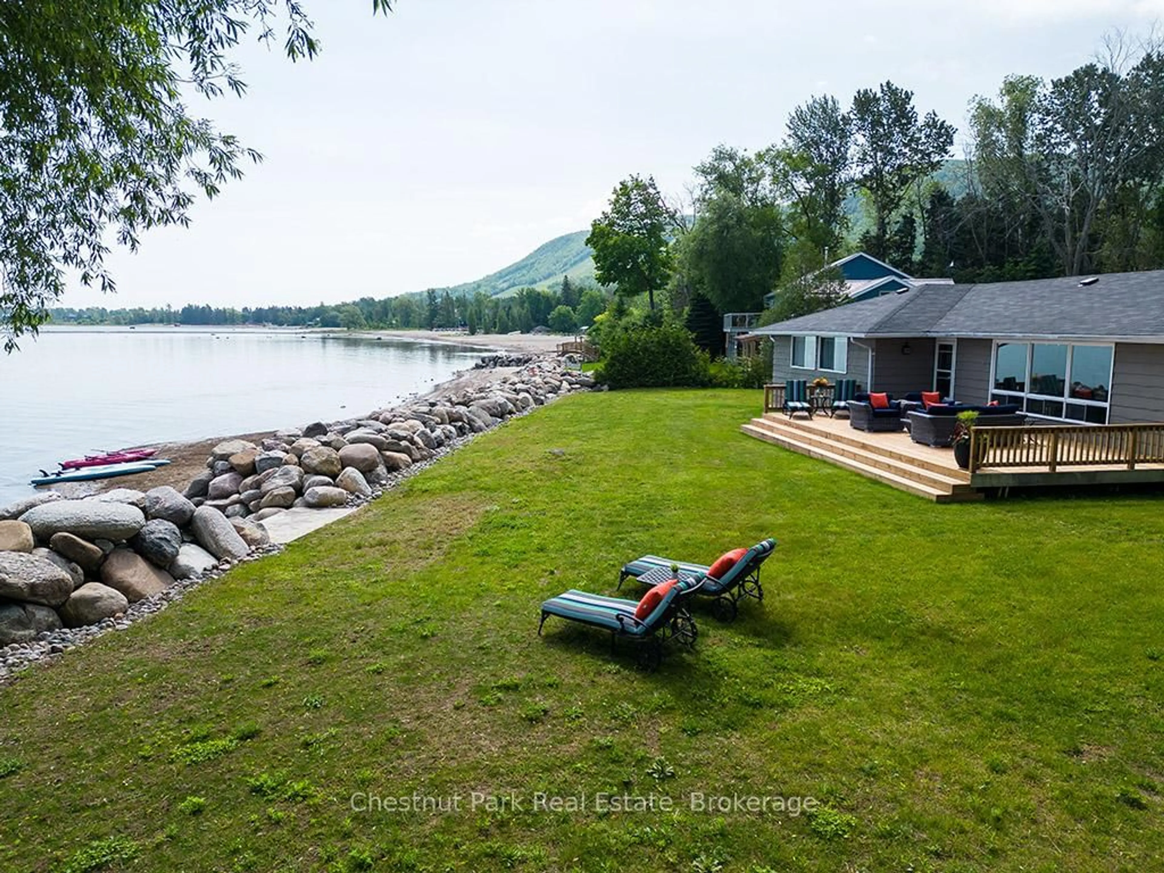 A pic from outside/outdoor area/front of a property/back of a property/a pic from drone, water/lake/river/ocean view for 139 Teskey Dr, Blue Mountains Ontario N0H 1J0
