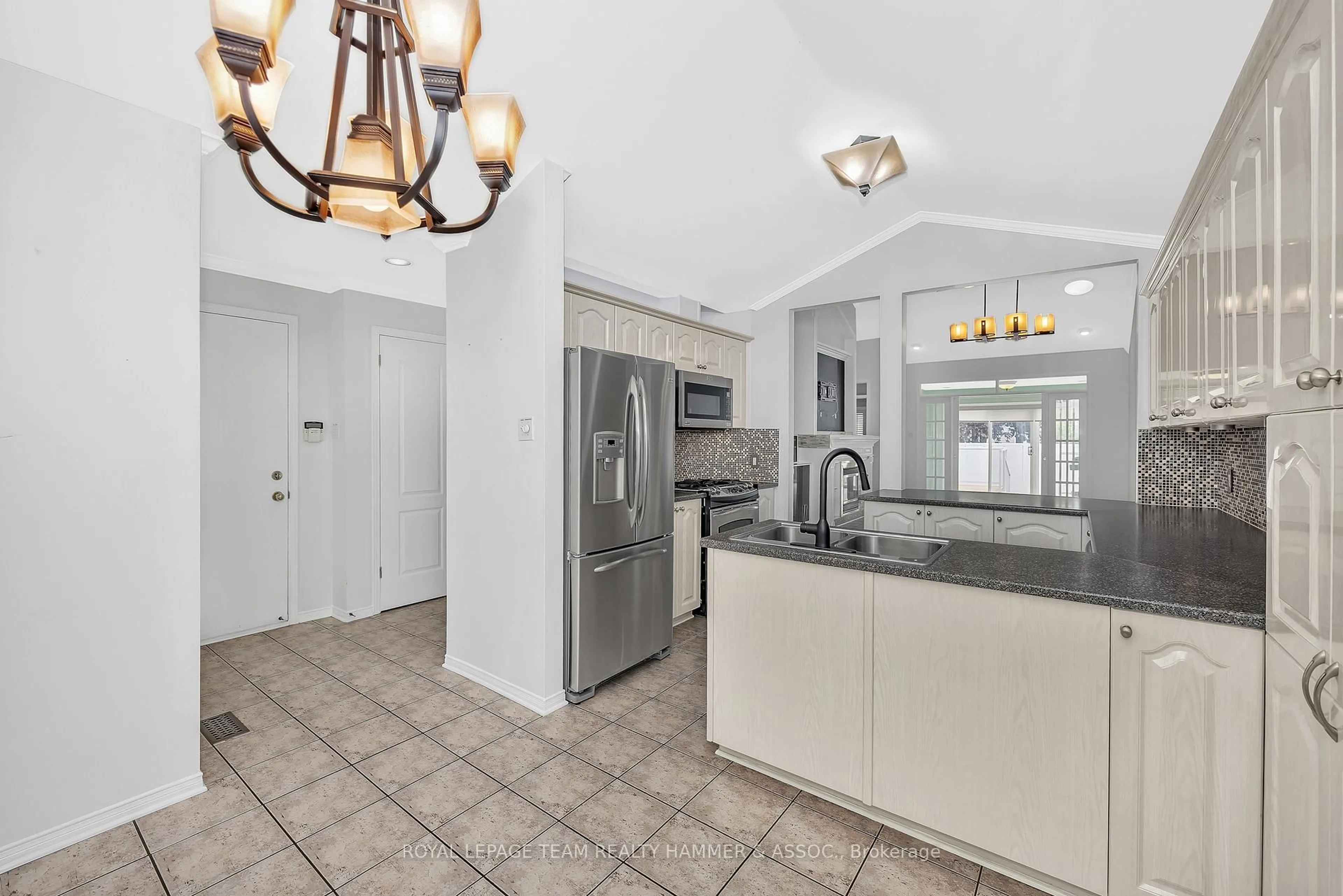 Open concept kitchen, ceramic/tile floor for 43 Settler's Ridge Way, Ottawa Ontario K2J 4V2