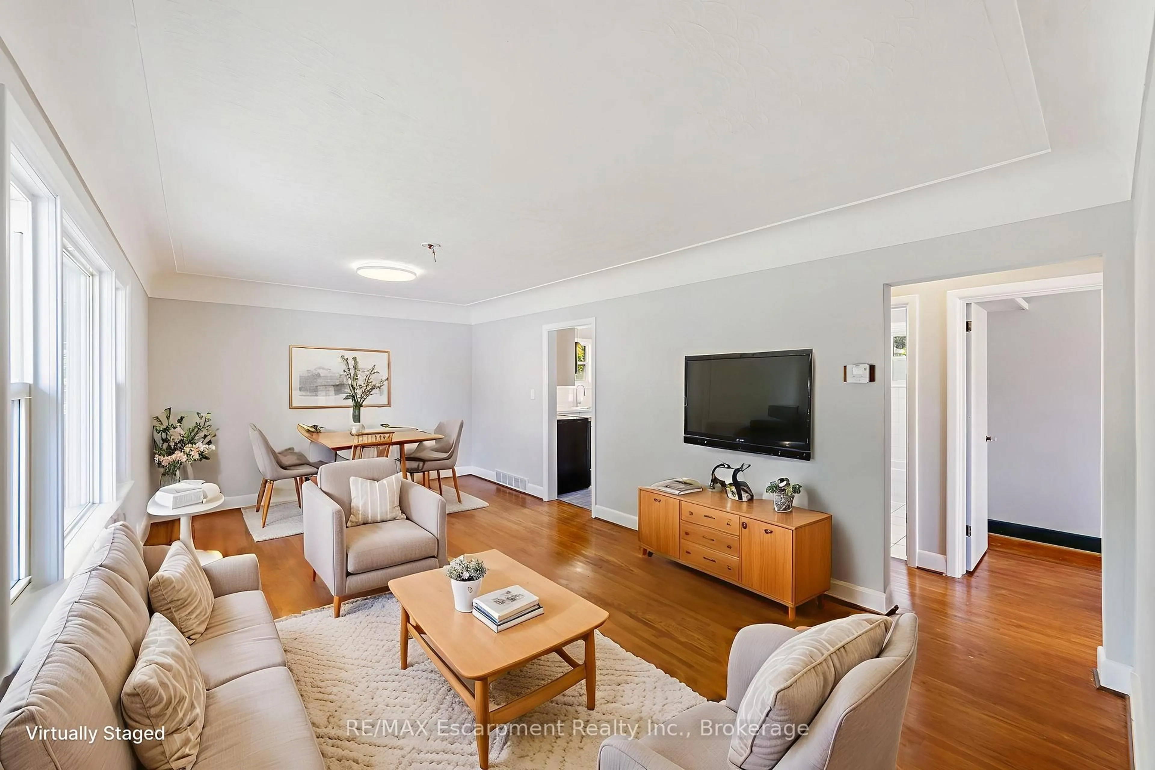 Living room with furniture, unknown for 500 Rosseau Rd, Hamilton Ontario L8K 4T5