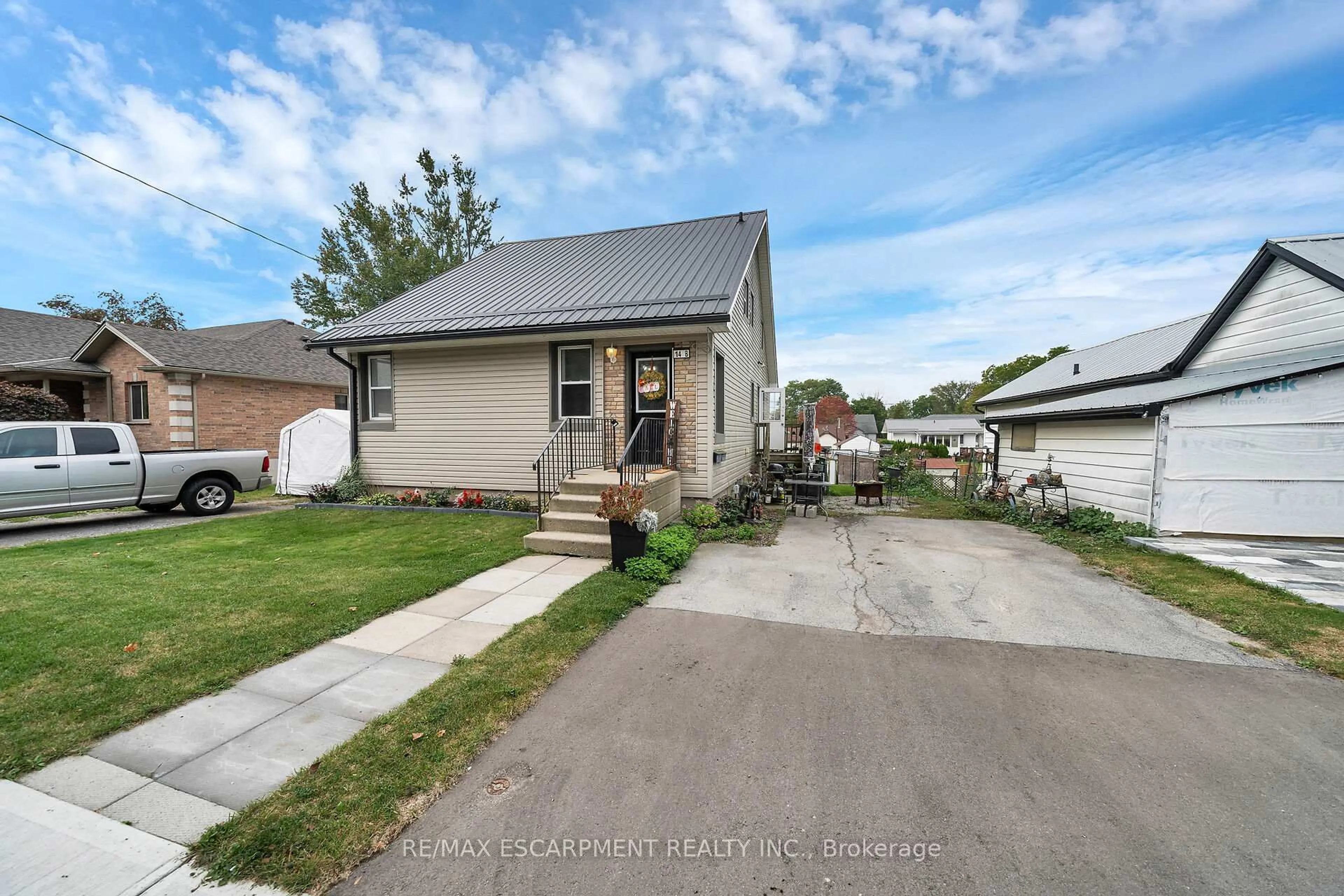 Unknown for 14 Potts Rd, Norfolk Ontario N3Y 2S6