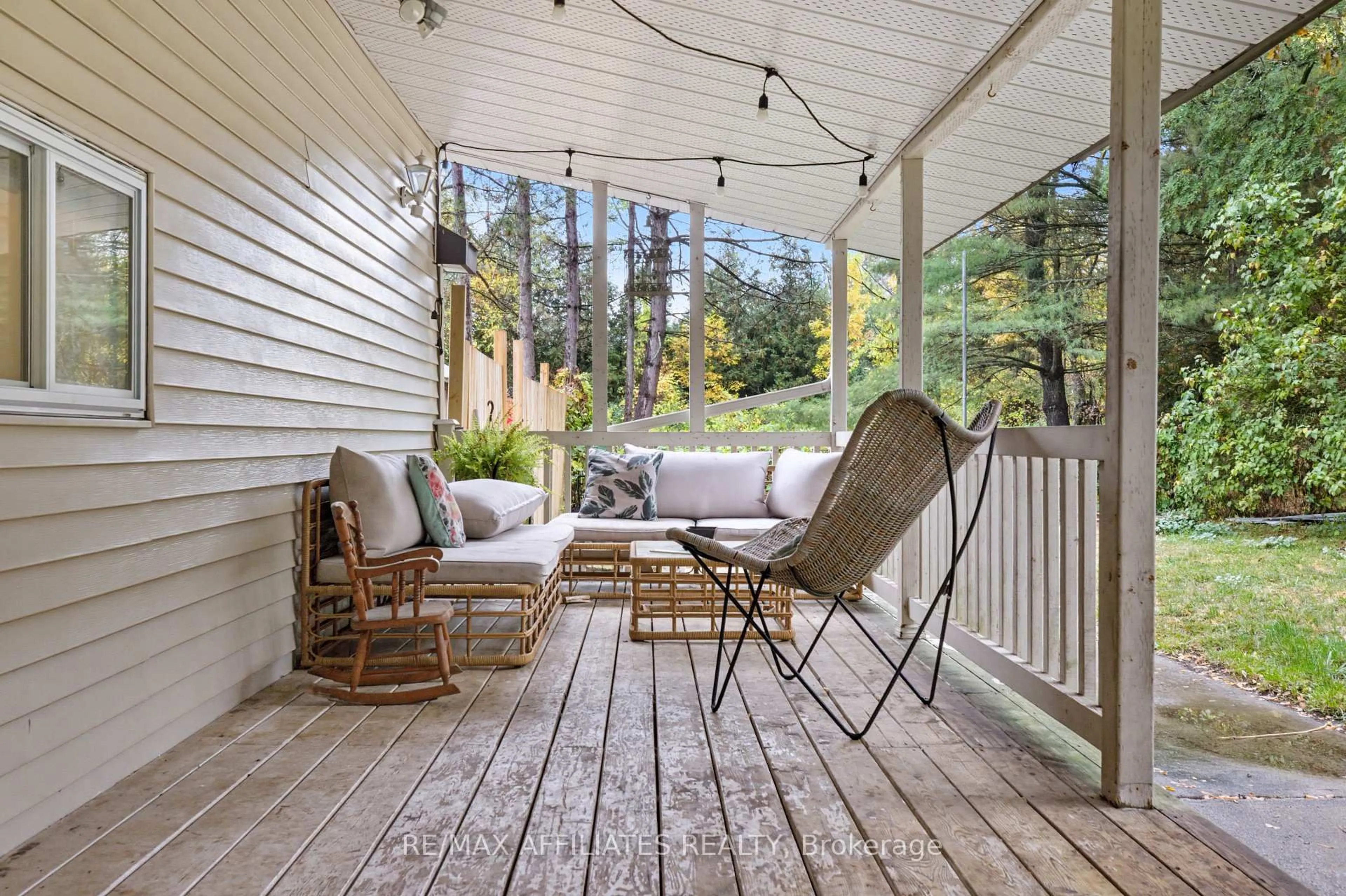 Patio, street for 6550 Charleville Rd, Augusta Ontario K0E 1T0