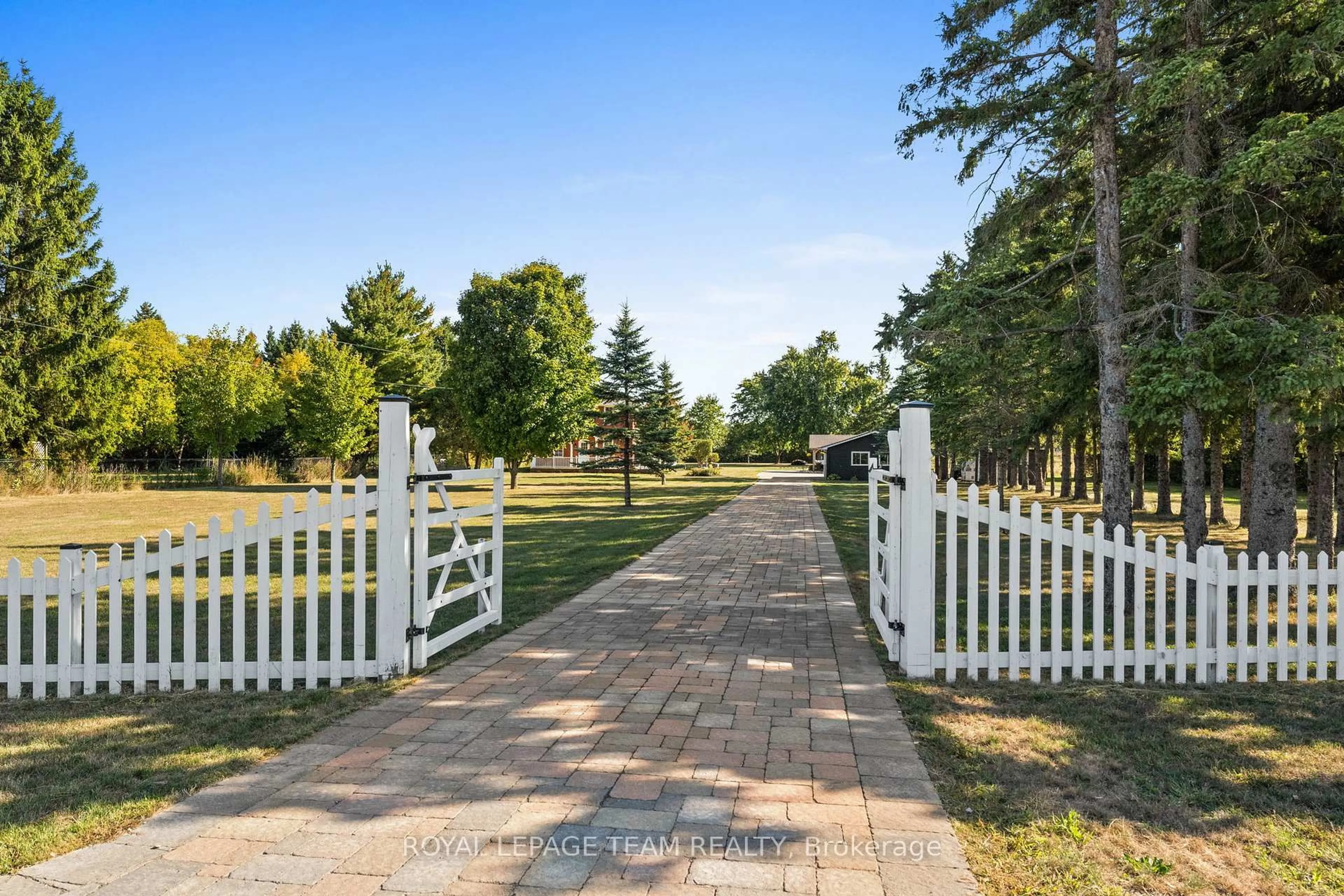 Patio, unknown for 6101 First Line Rd, Kars Ontario K0A 2E0