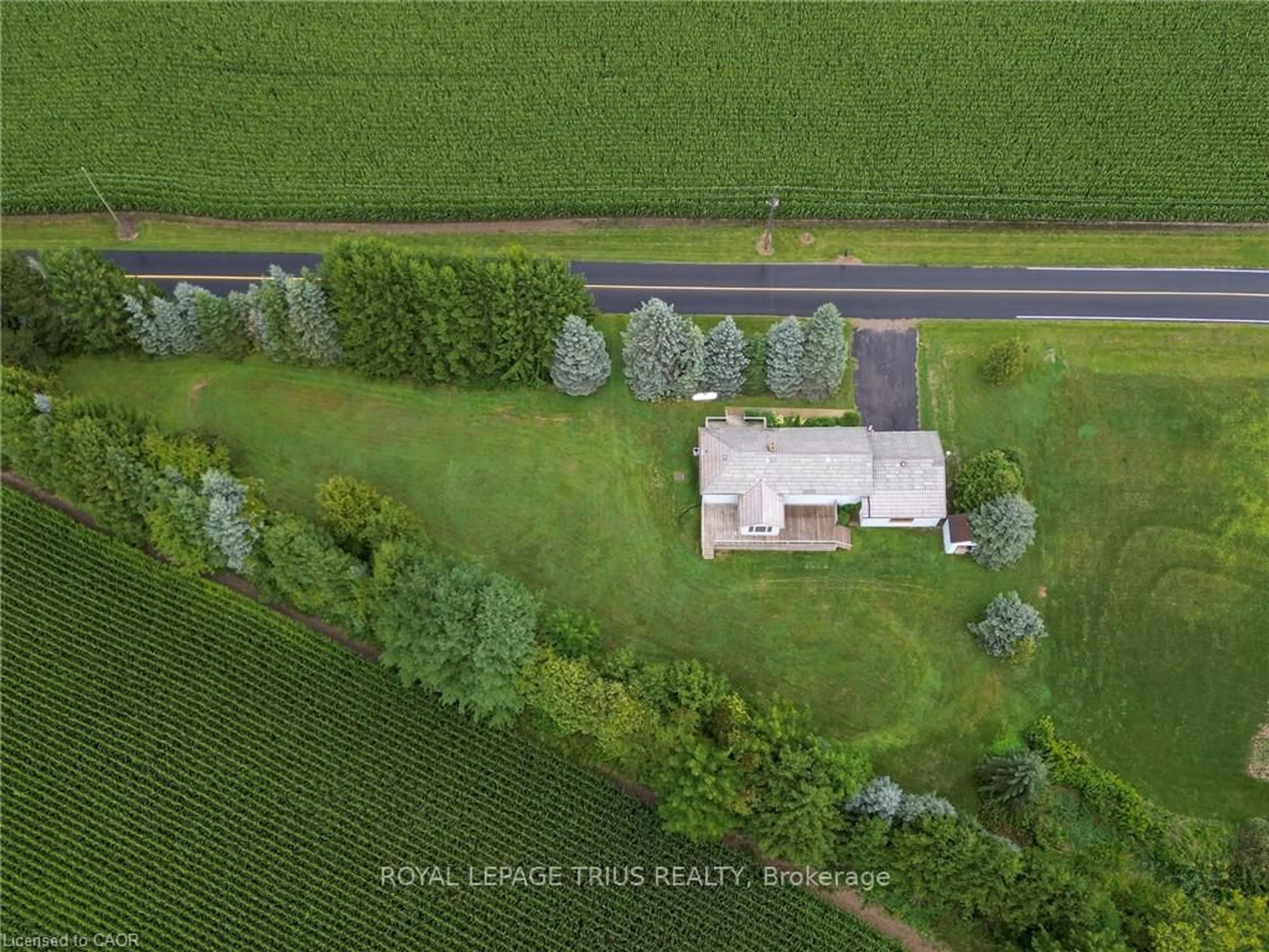 A pic from outside/outdoor area/front of a property/back of a property/a pic from drone, unknown for 35383 Lake Line, Southwold Ontario L5L 1J1