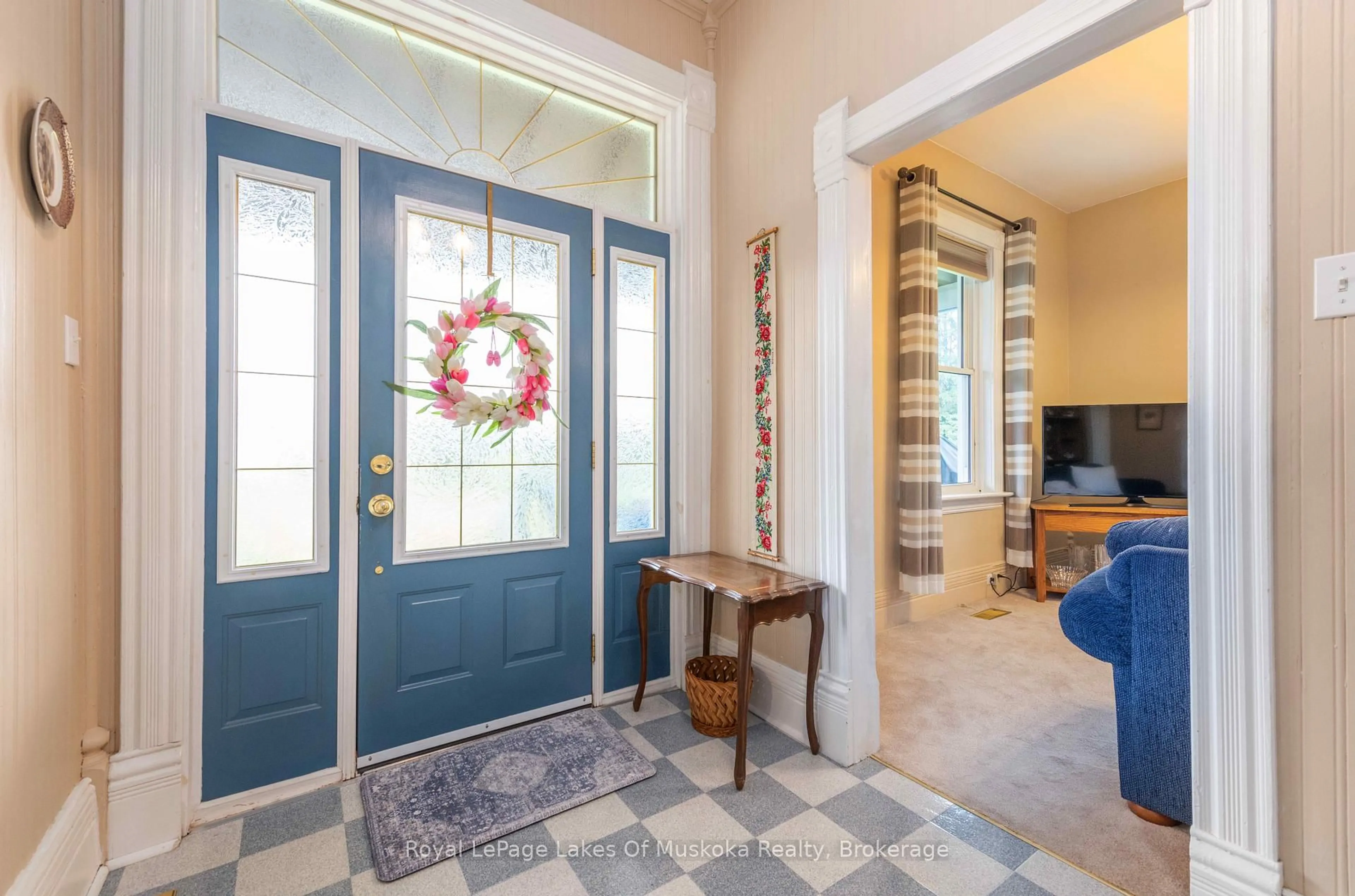 Indoor entryway for 97 James St, Burk's Falls Ontario P0A 1C0