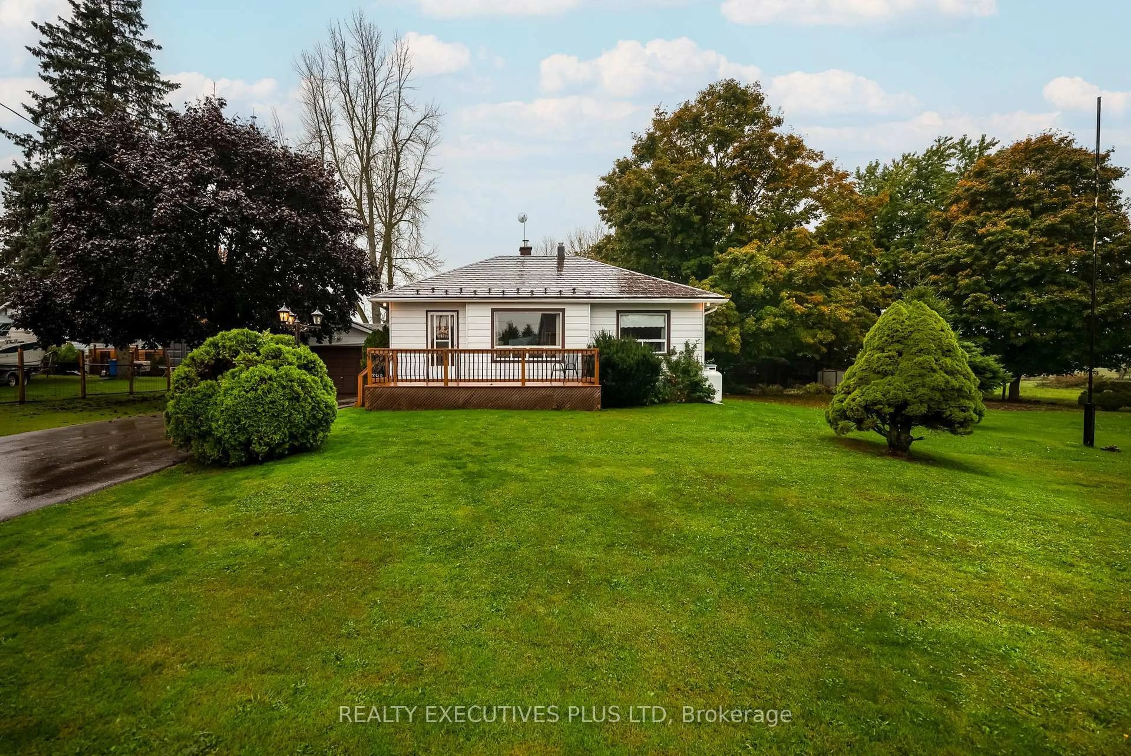 A pic from outside/outdoor area/front of a property/back of a property/a pic from drone, water/lake/river/ocean view for 112420 Grey Road 14 Rd, Southgate Ontario N0C 1B0
