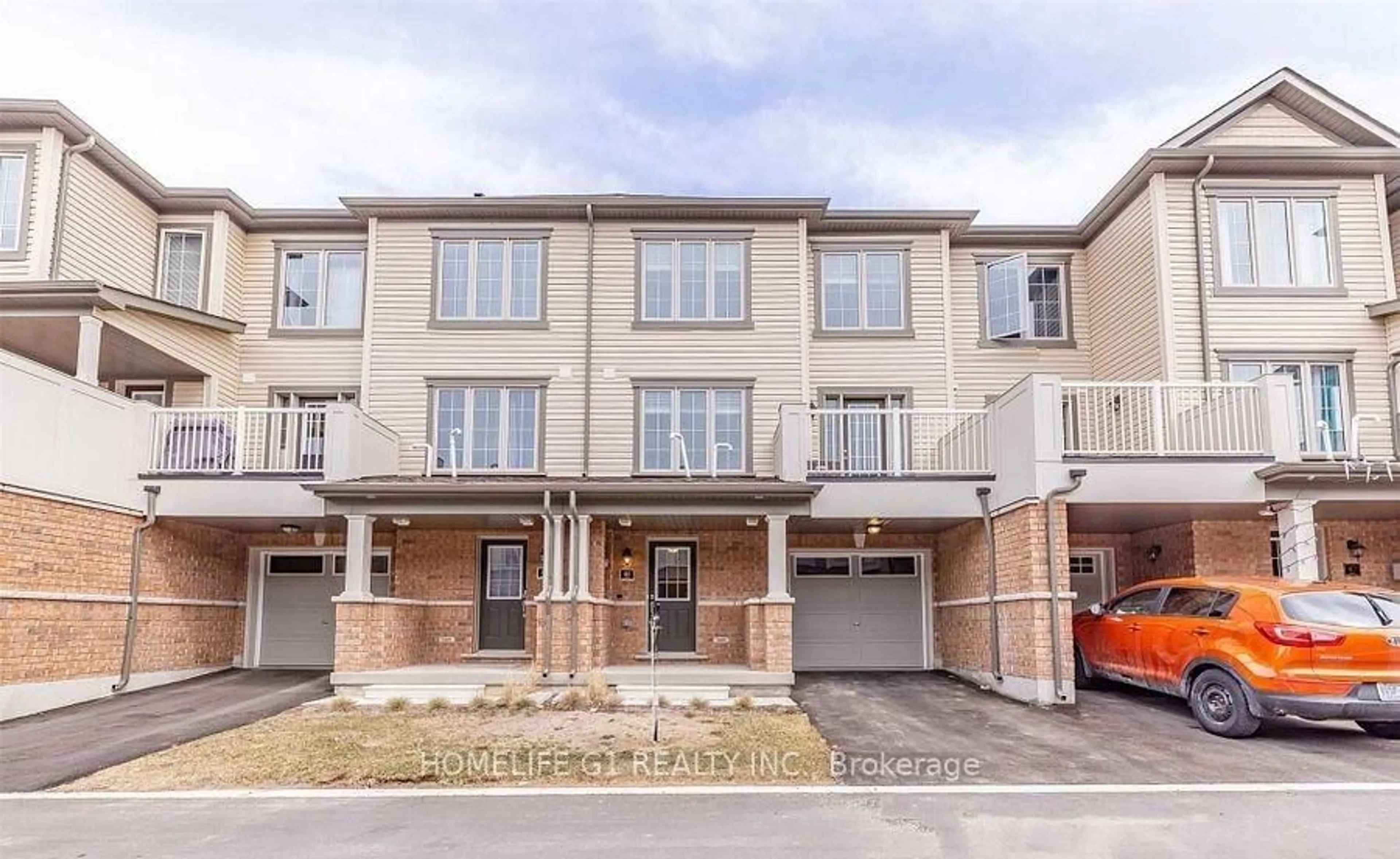 A pic from outside/outdoor area/front of a property/back of a property/a pic from drone, street for 755 Linden Dr #46, Cambridge Ontario N3H 0E4