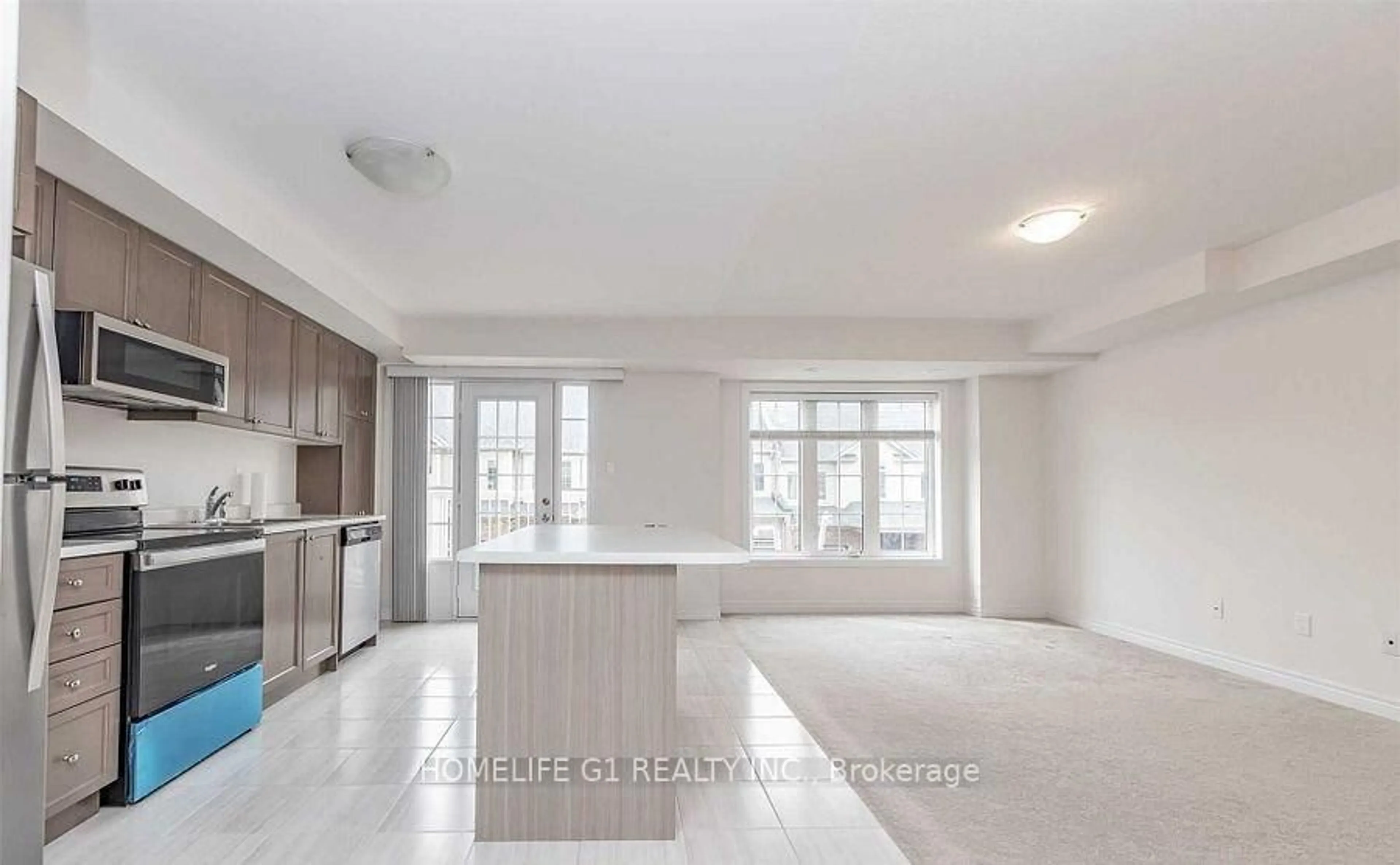 Open concept kitchen, unknown for 755 Linden Dr #46, Cambridge Ontario N3H 0E4