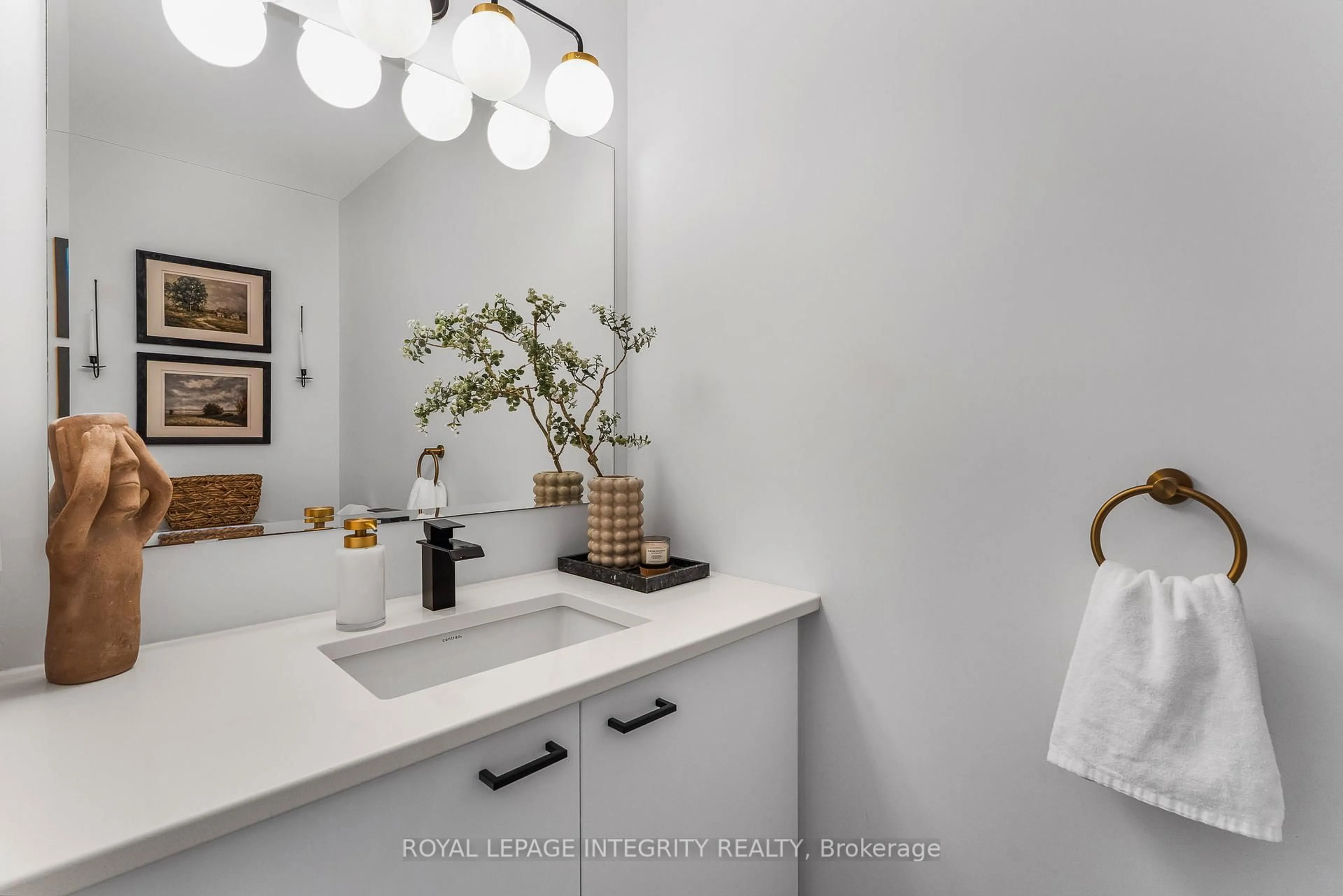 Contemporary bathroom, ceramic/tile floor for 181 Crevasse Rd, Ottawa Ontario K1W 0H8