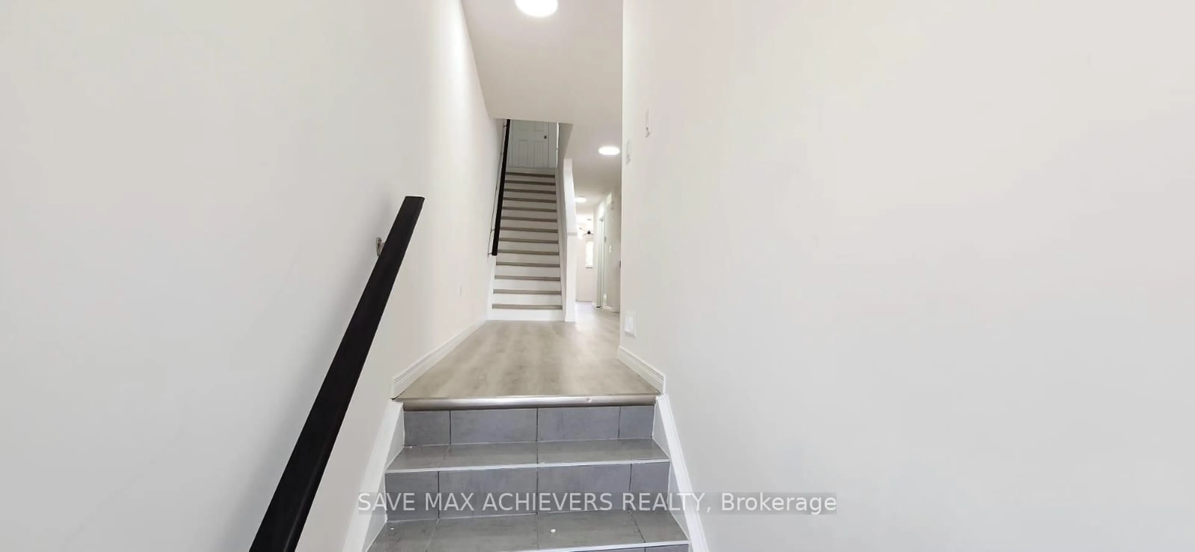 Stairs for 3200 Singleton Ave #39, London South Ontario N6L 0C7
