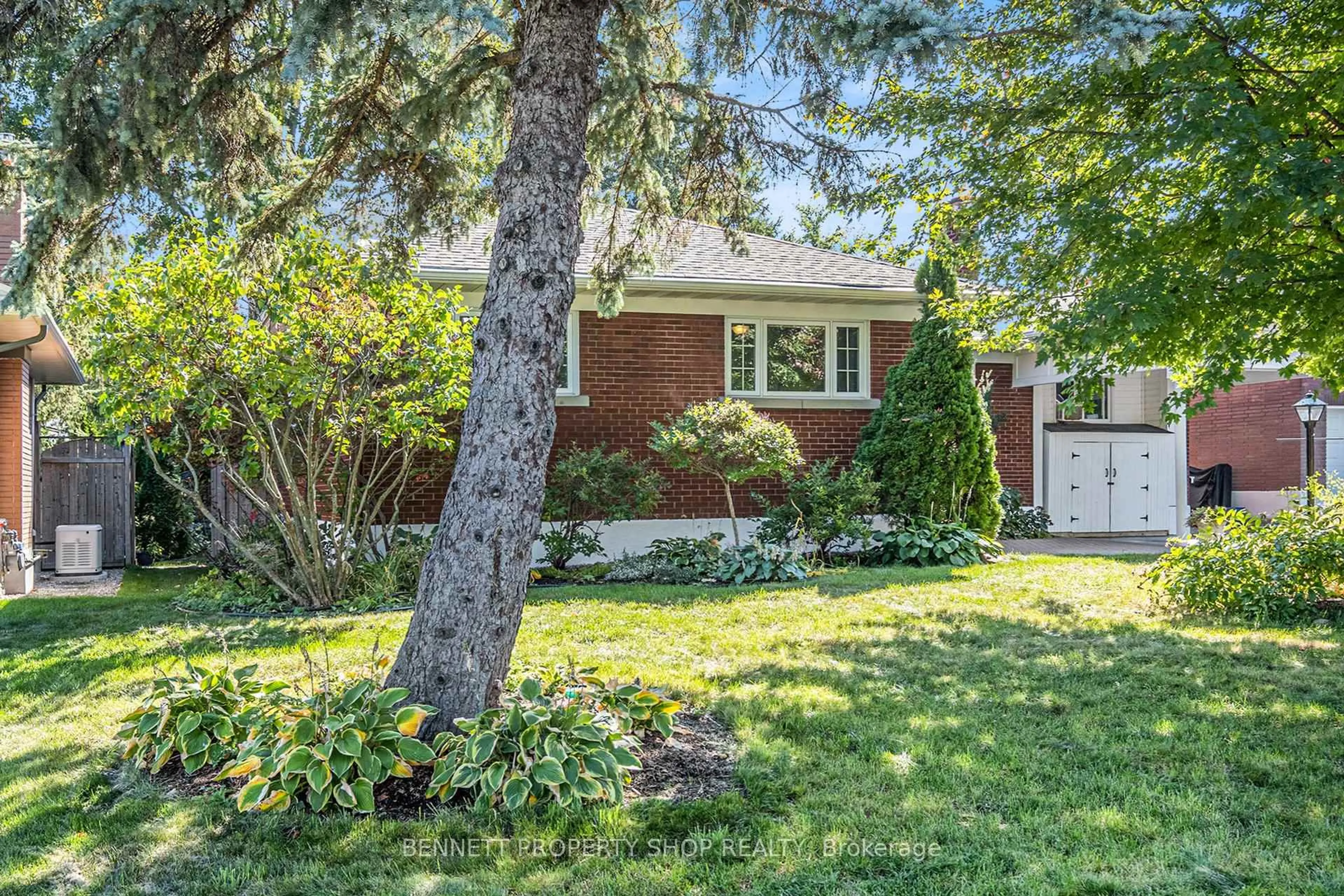 Home with brick exterior material, street for 668 Chapman Blvd, Ottawa Ontario K1G 1T6