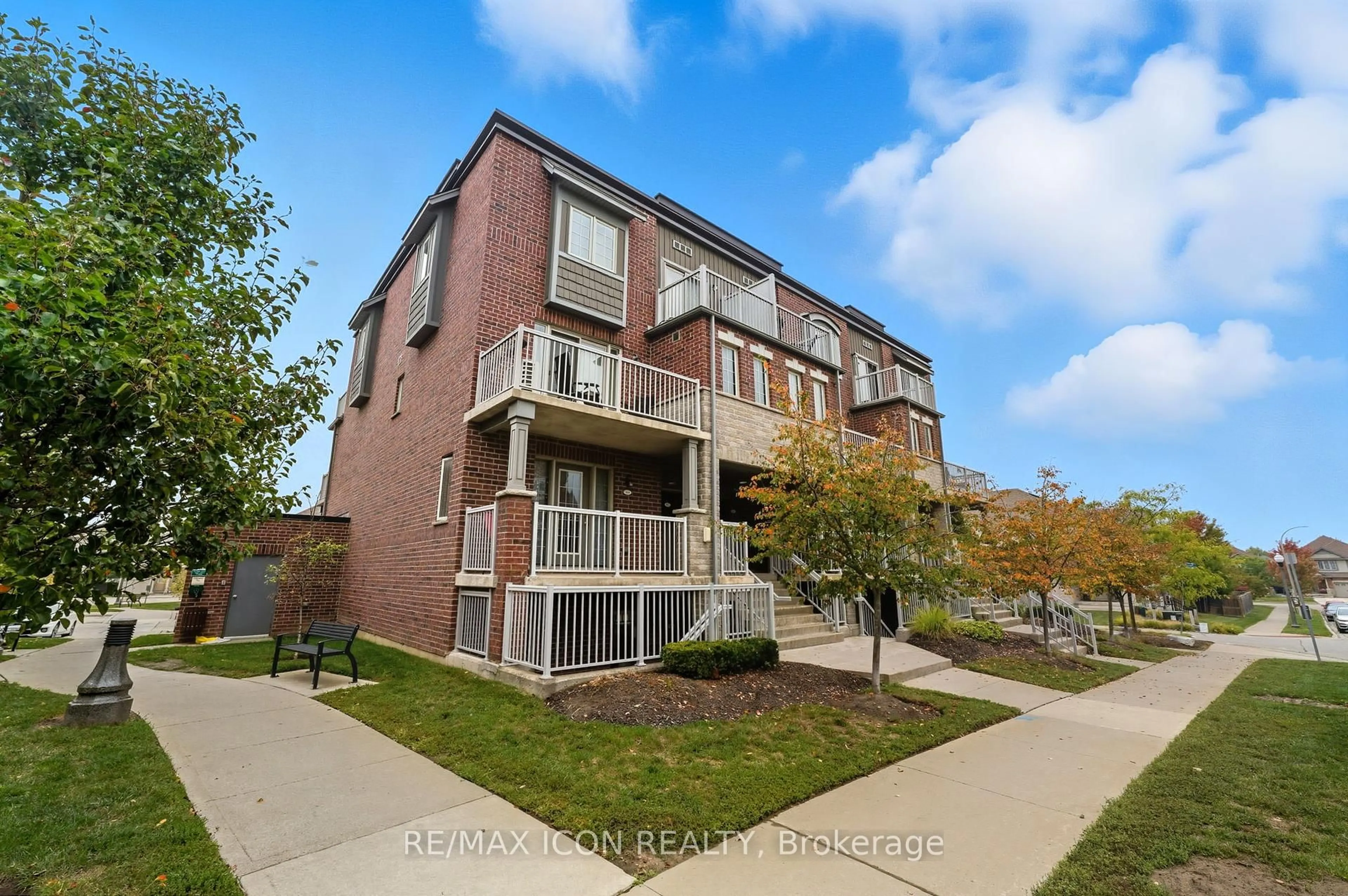 Unknown for 29 Sienna St #F, Kitchener Ontario N2R 0H8