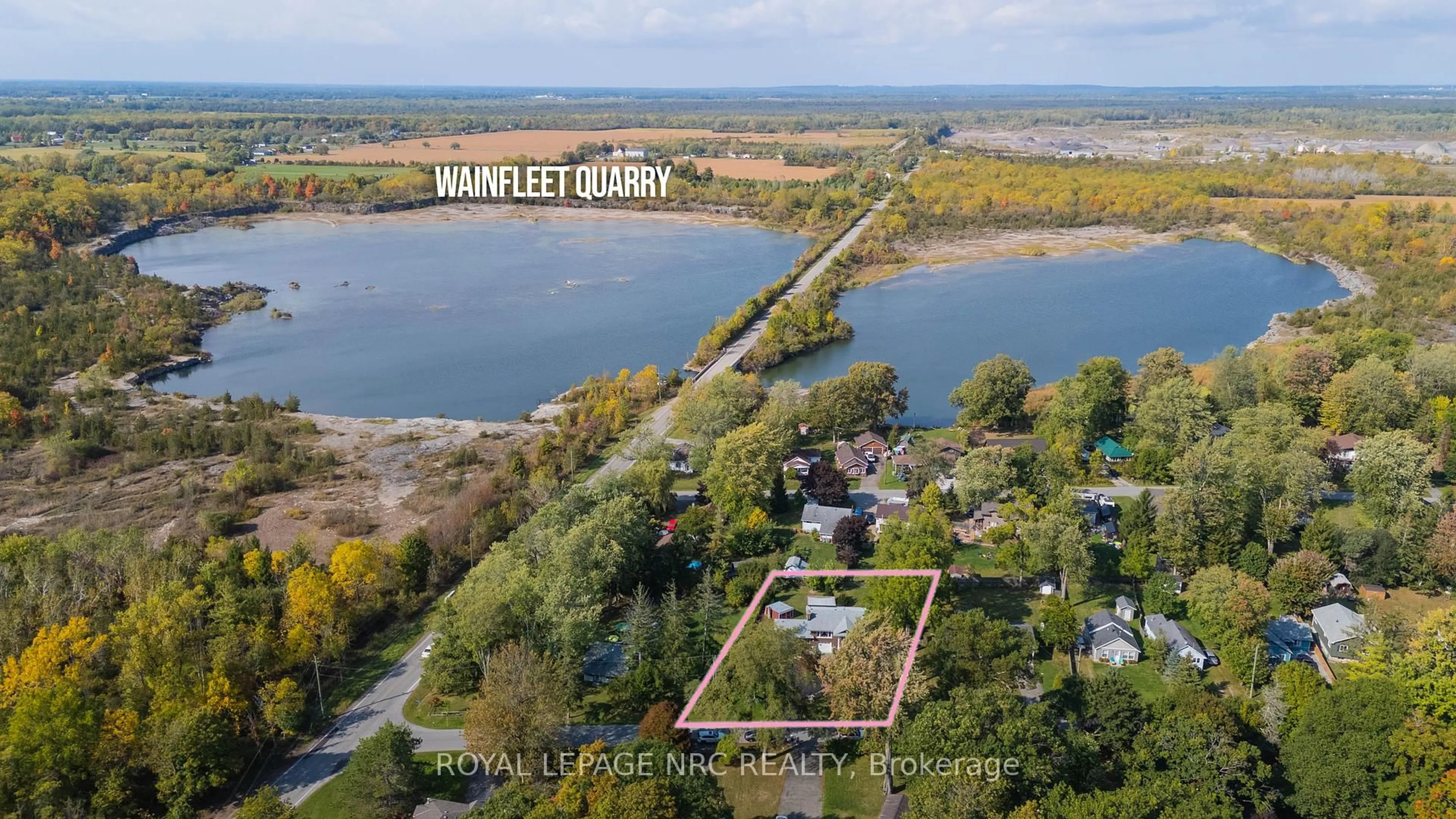 A pic from outside/outdoor area/front of a property/back of a property/a pic from drone, water/lake/river/ocean view for 10592 Woodland Dr, Wainfleet Ontario L3K 5V4