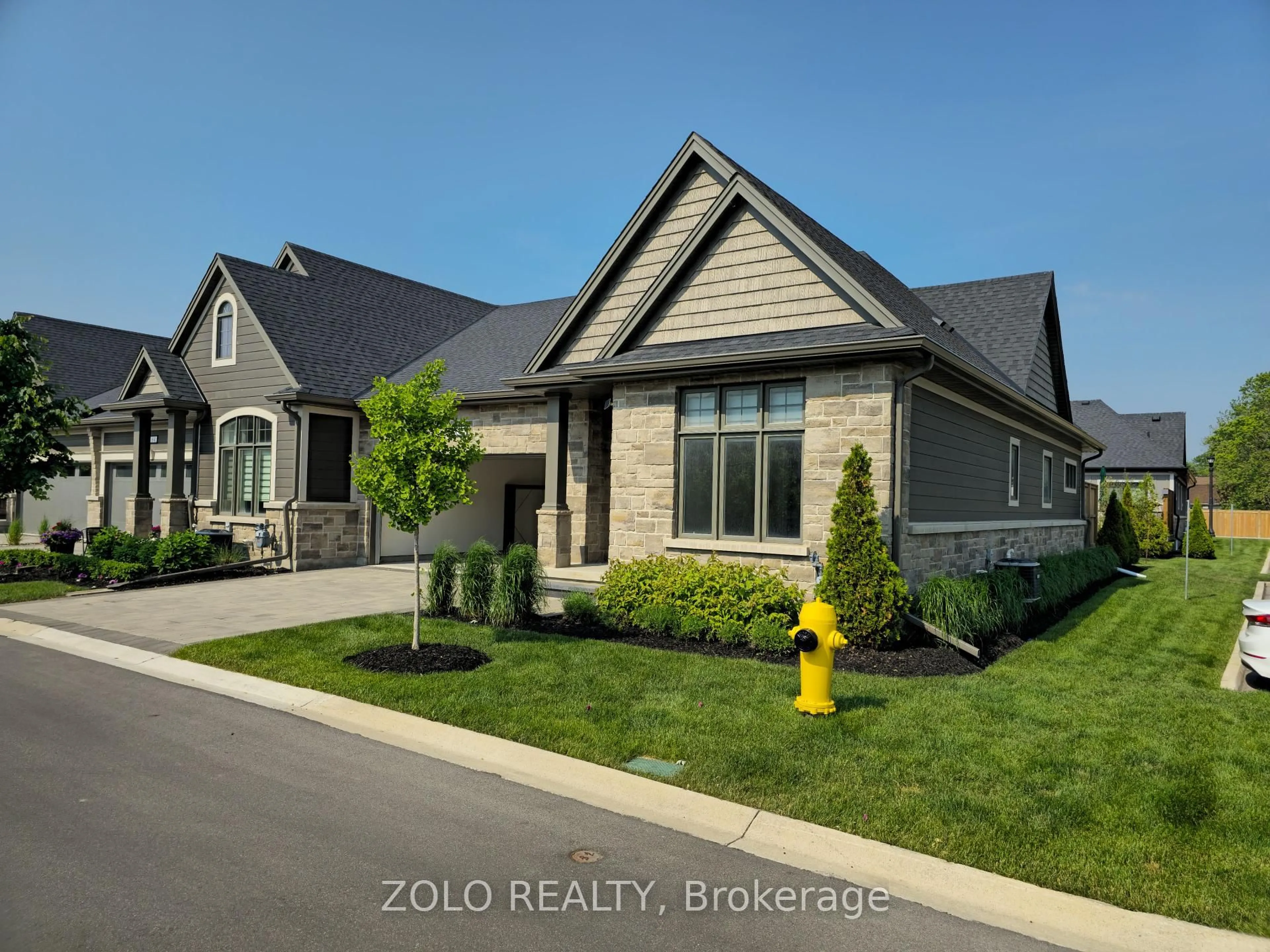 Home with brick exterior material, street for 154 Port Robinson Rd #82, Pelham Ontario L0S 1E6