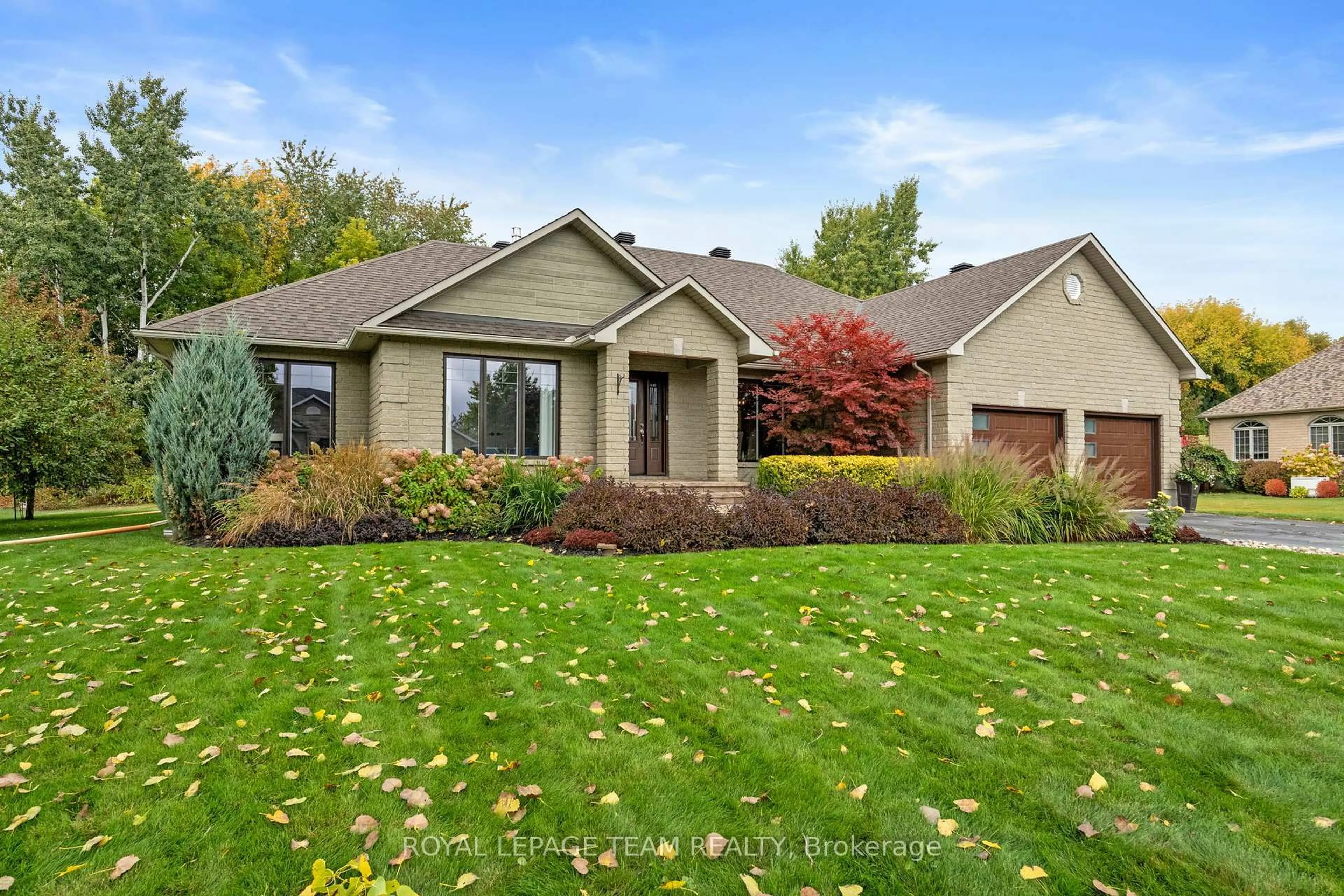 Home with brick exterior material, street for 6903 Twin Lakes Ave, Greely Ontario K4P 1P1