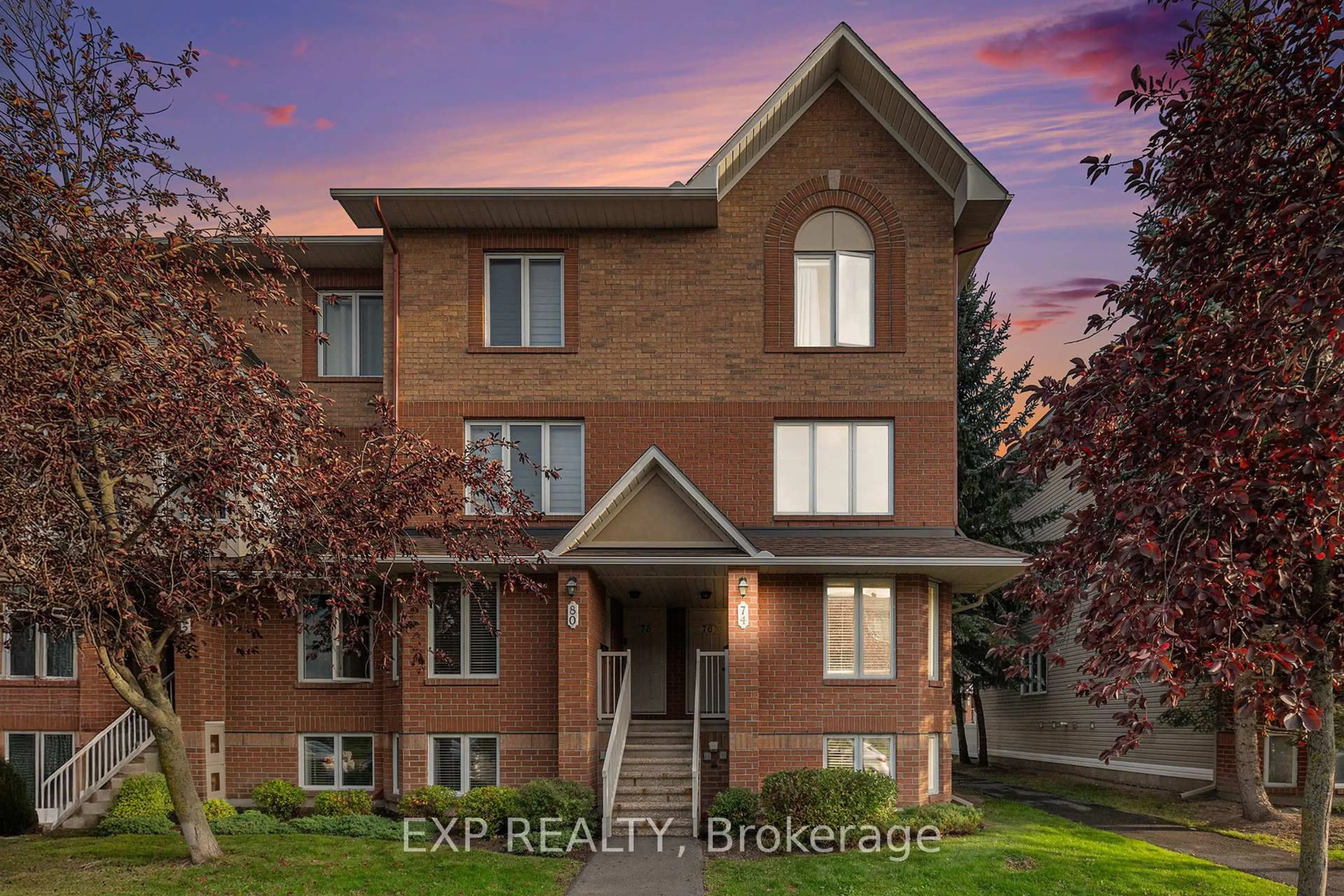 Home with brick exterior material, building for 74 Lakepointe Dr, Ottawa Ontario K4A 5E5