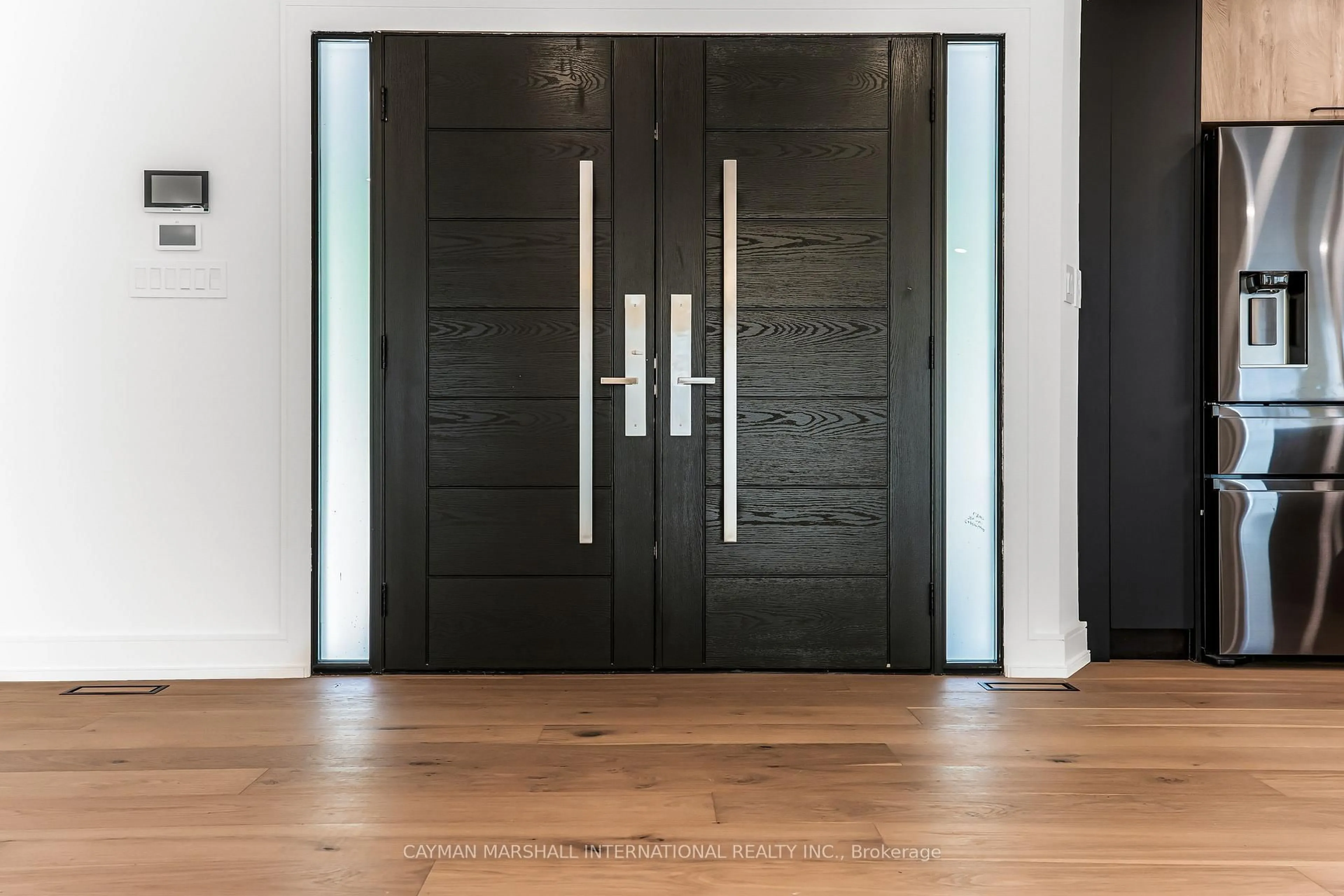 Indoor entryway for 285 BALMY BEACH Rd, Owen Sound Ontario N4K 5N4