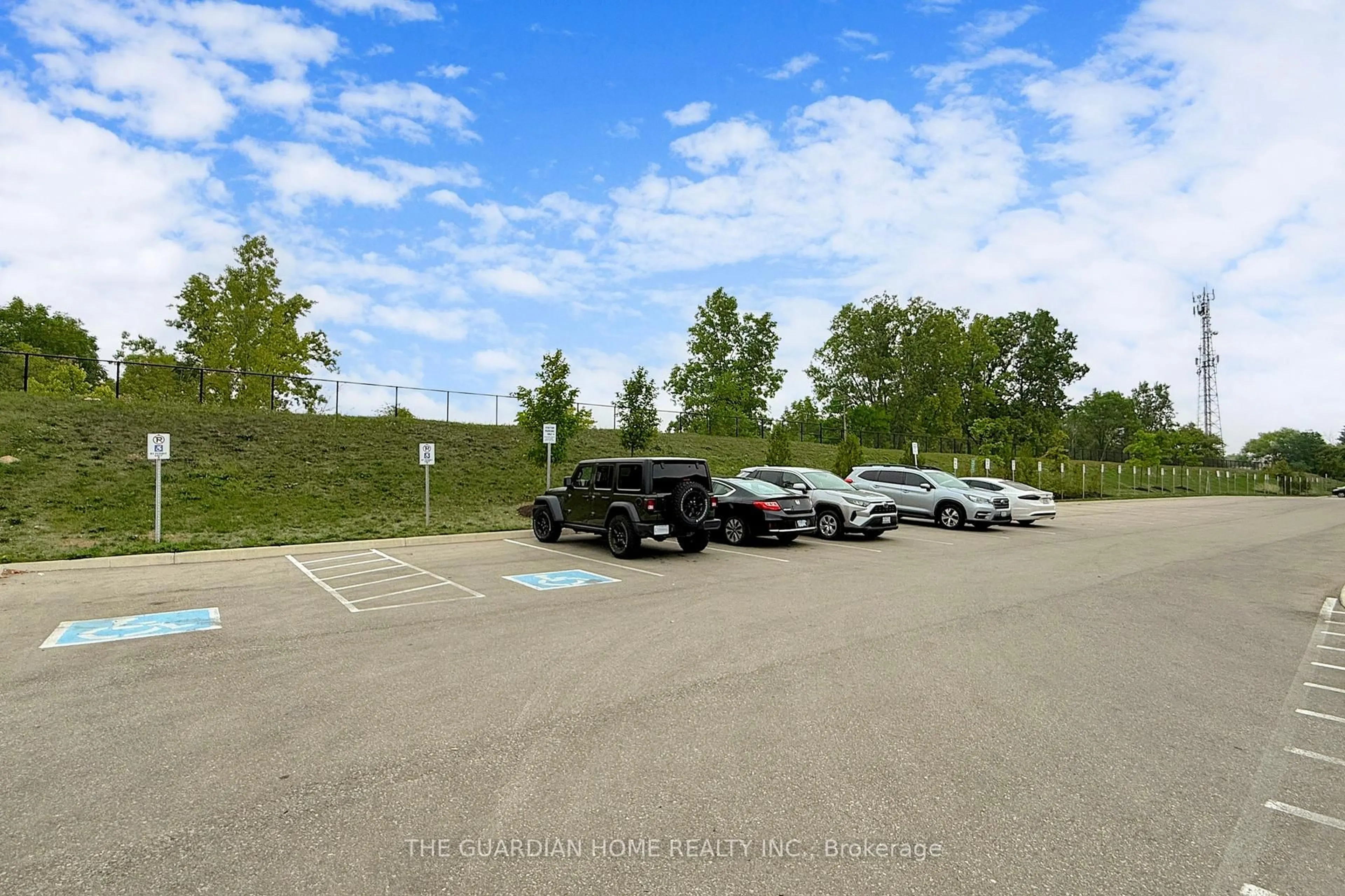 Parking for 550 grey St #1, Brantford Ontario N3S 0K3