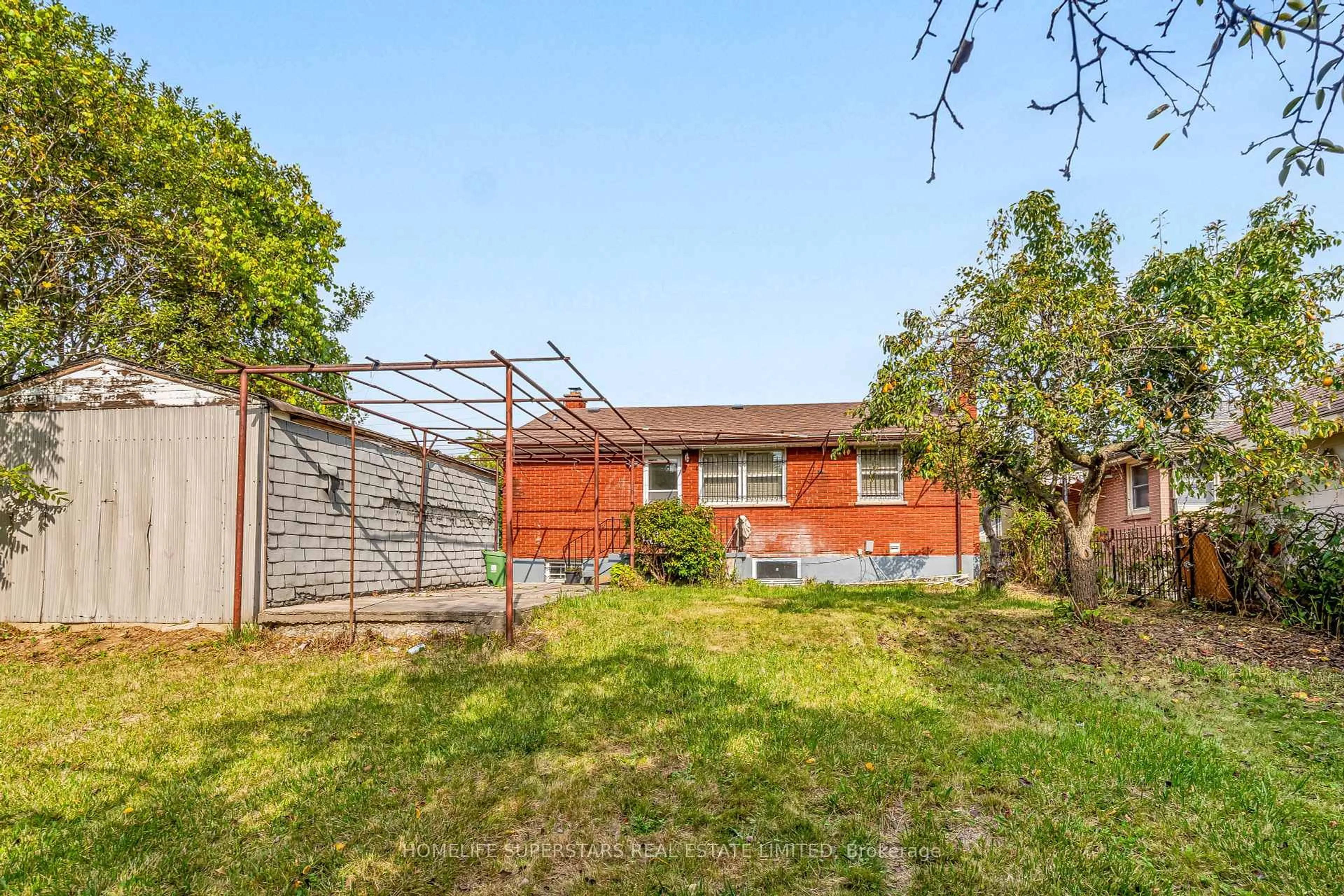 Unknown for 181 CLARKE Rd, London East Ontario N5W 5E3