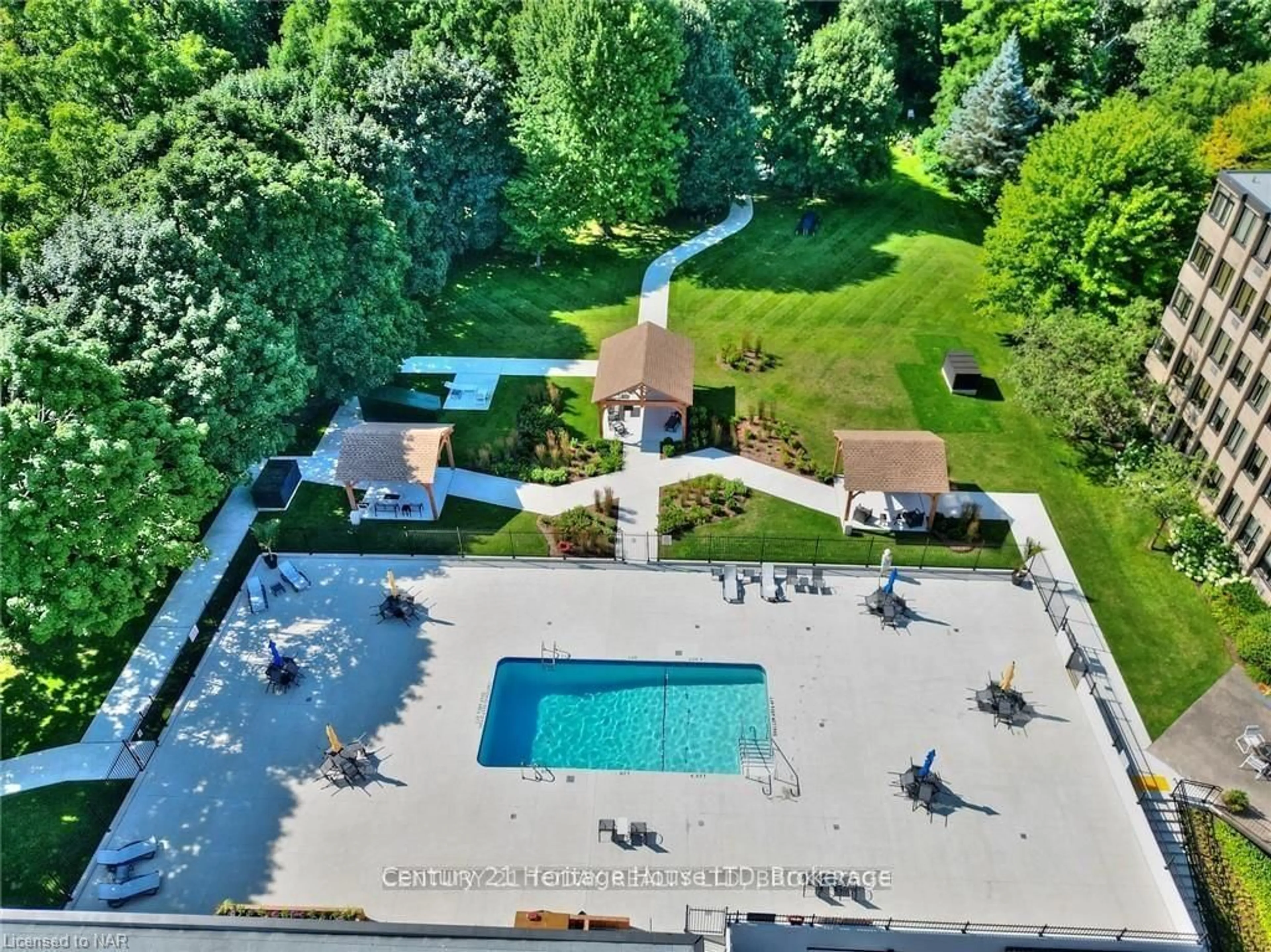 A pic from outside/outdoor area/front of a property/back of a property/a pic from drone, unknown for 200 HWY 20 W Rd #103B, Pelham Ontario L3E 0V7