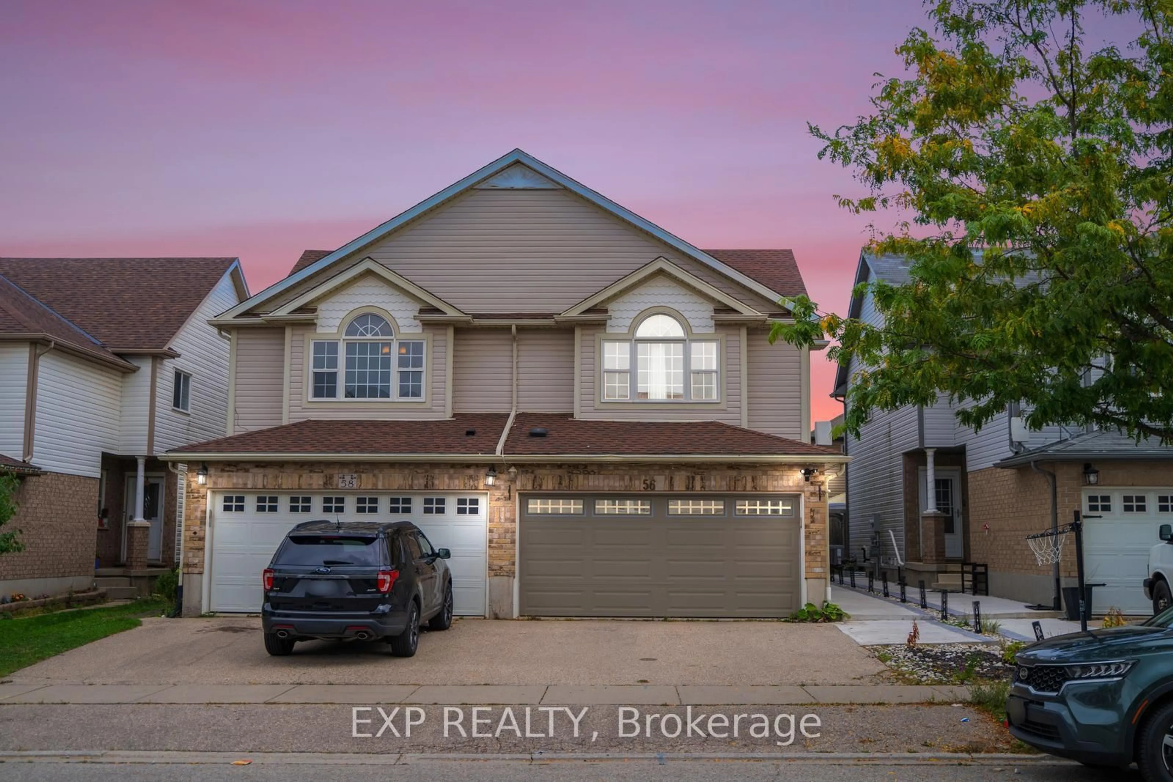 A pic from outside/outdoor area/front of a property/back of a property/a pic from drone, street for 56 Verona St, Kitchener Ontario N2R 1T9