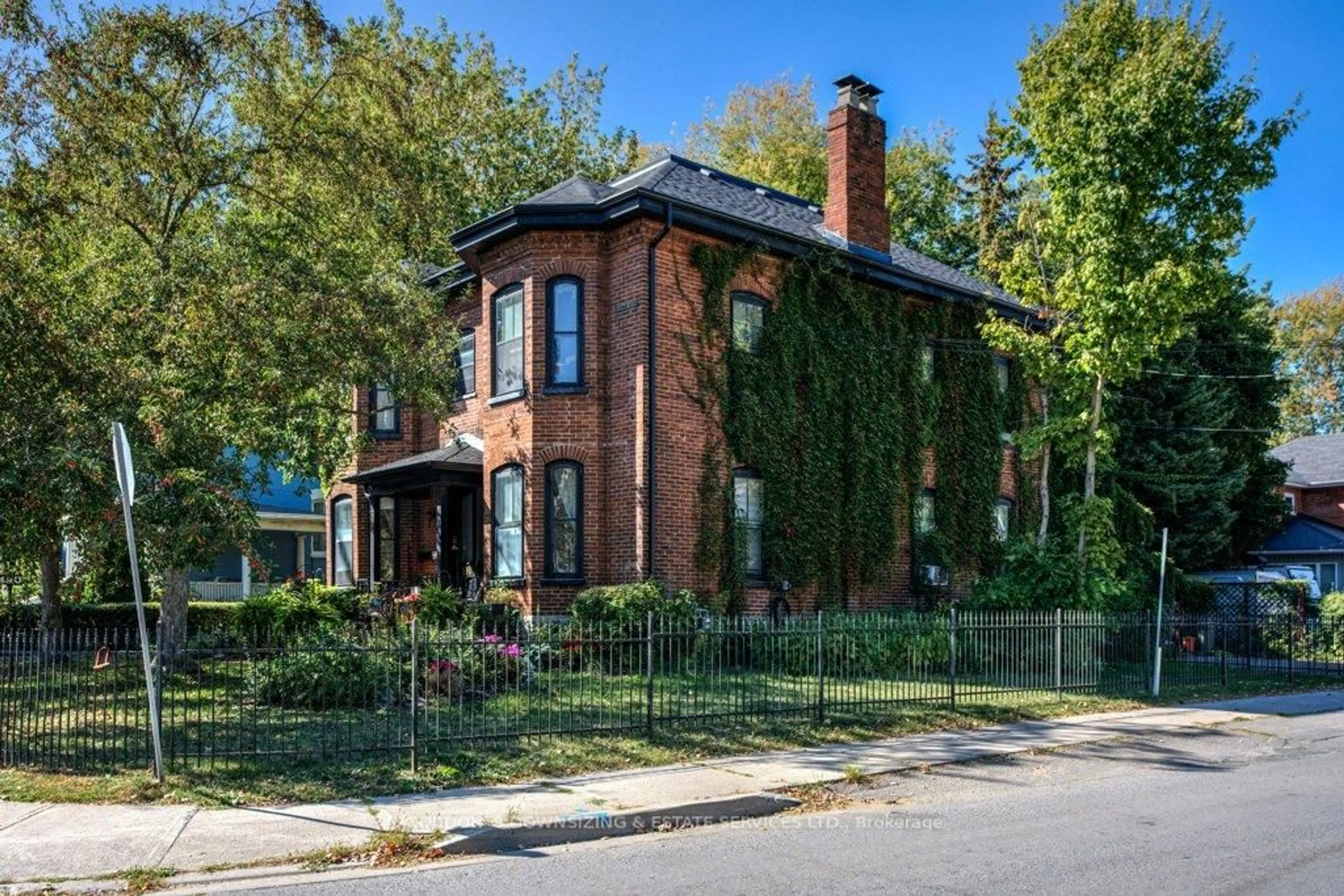 Home with brick exterior material, street for 190 Bridge St, Belleville Ontario K8N 1N4