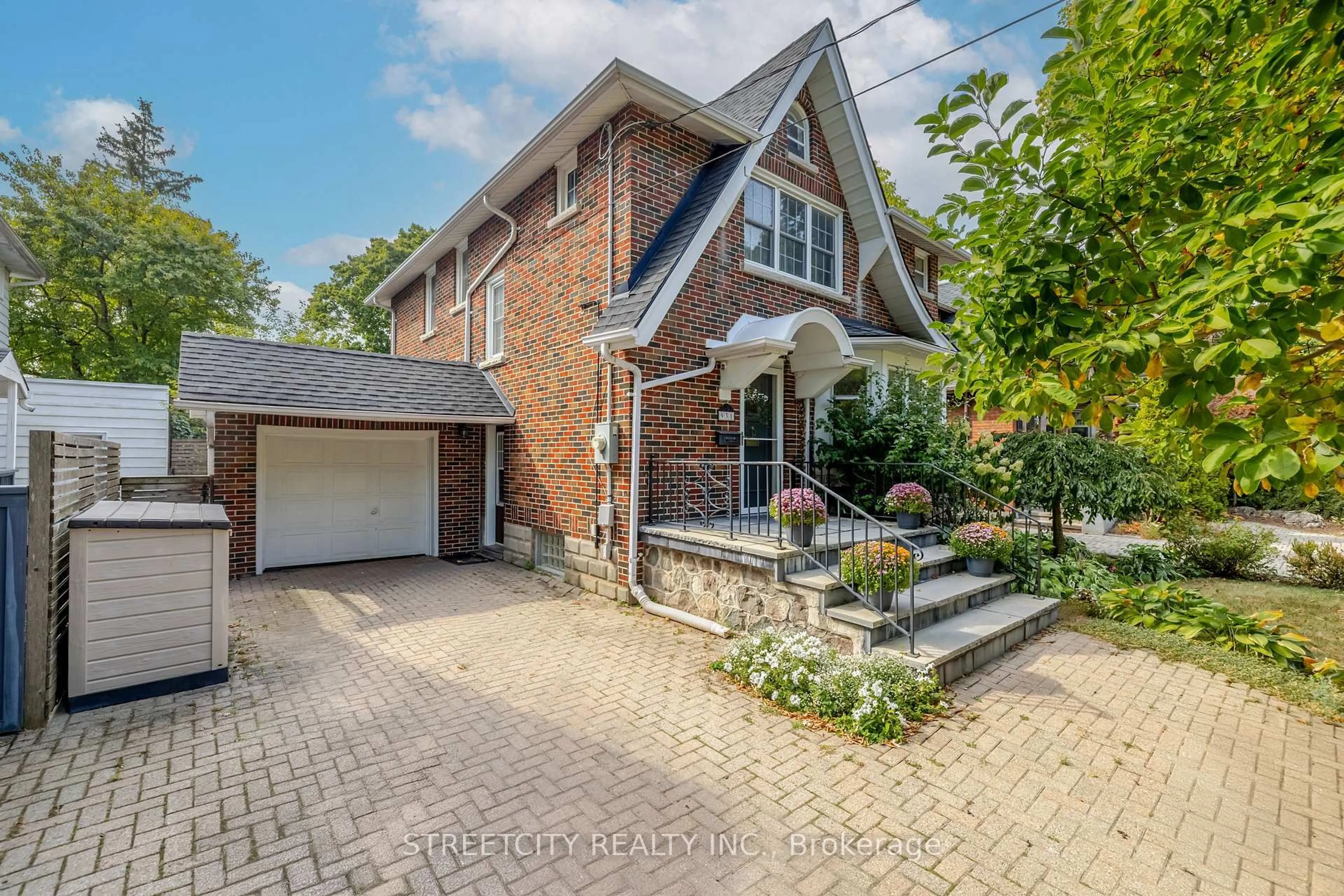 Home with brick exterior material, street for 931 Waterloo St, London East Ontario N6A 3X2