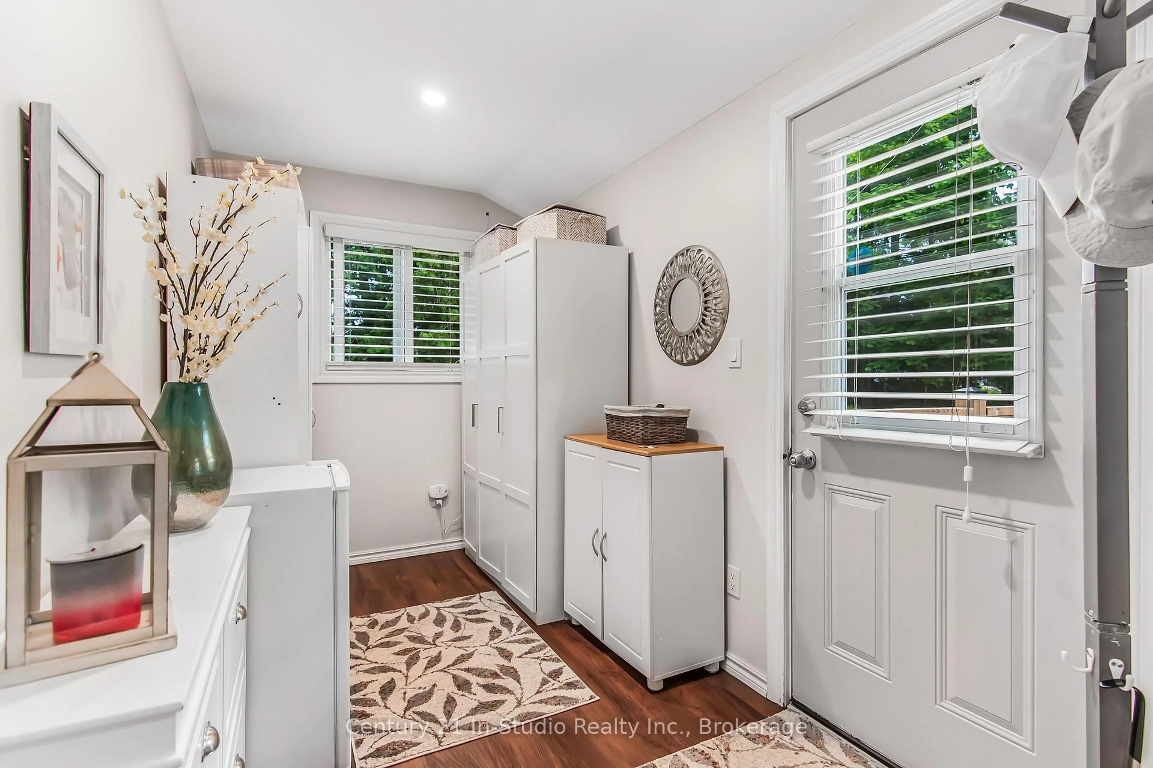 Laundry room for 2 Hamilton Pl, South Bruce Peninsula Ontario N0H 2G0