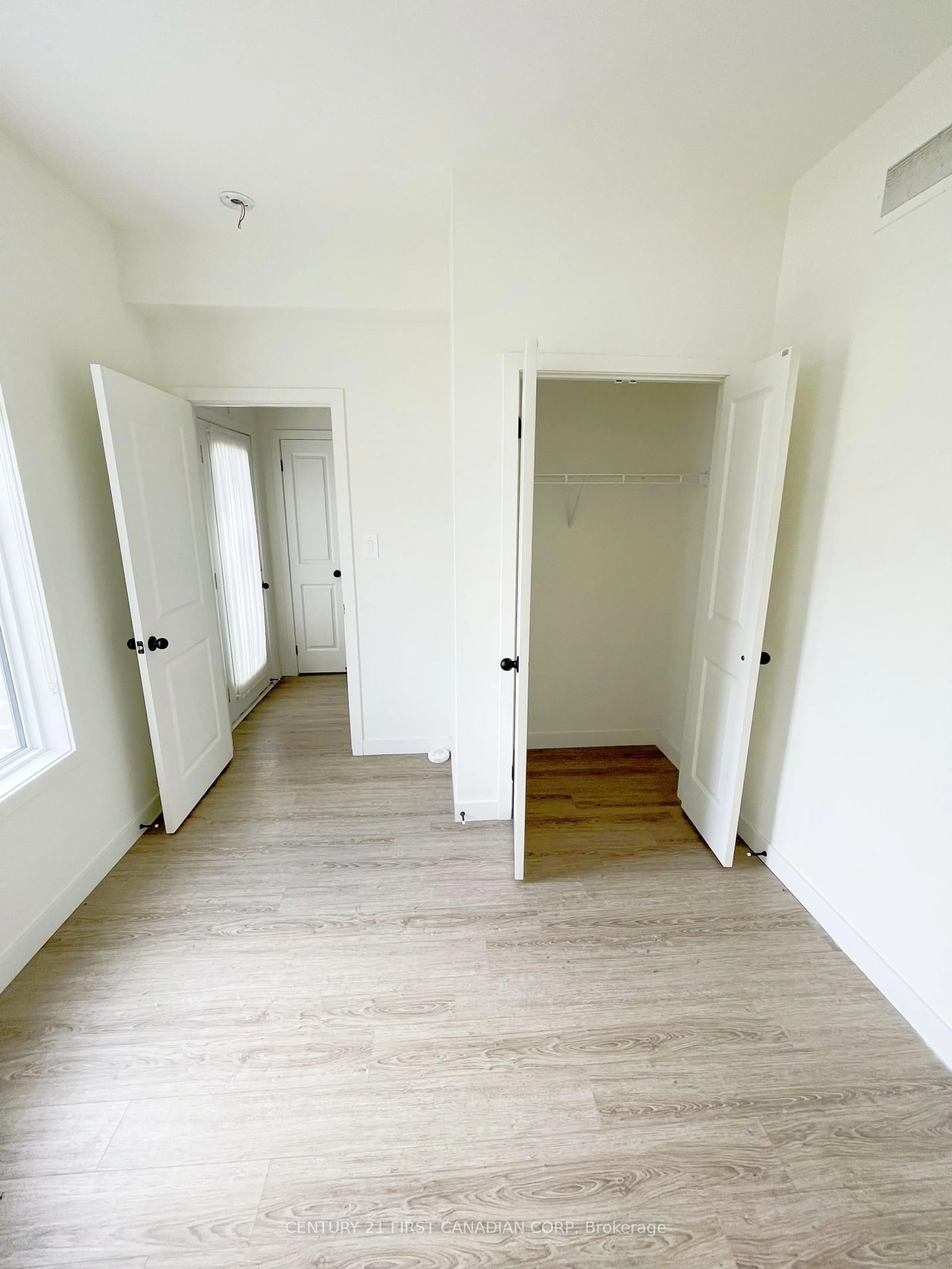 A pic of a room for 1781 Henrica Ave #44, London North Ontario N6G 0Y2