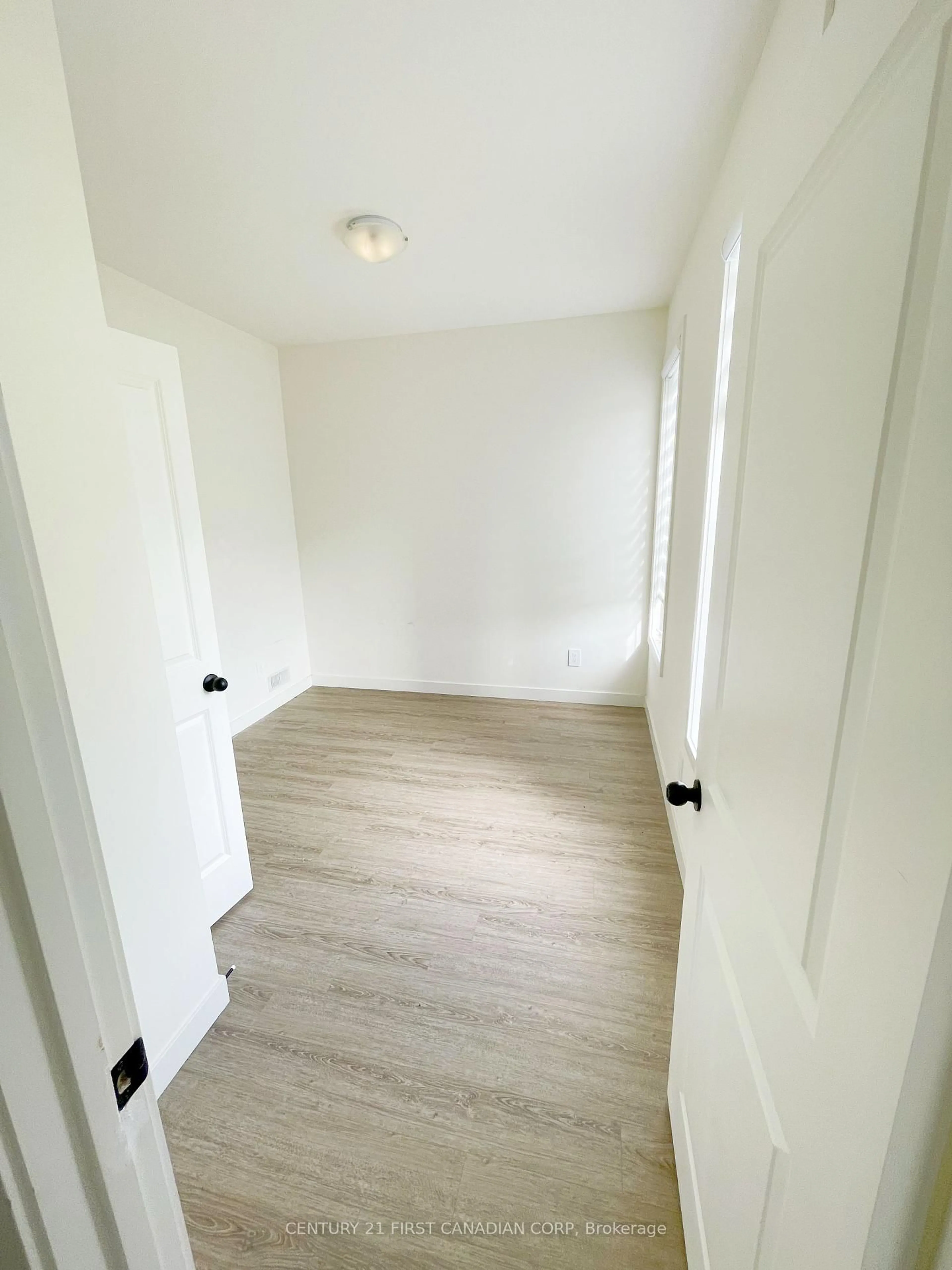 A pic of a room for 1781 Henrica Ave #44, London North Ontario N6G 0Y2