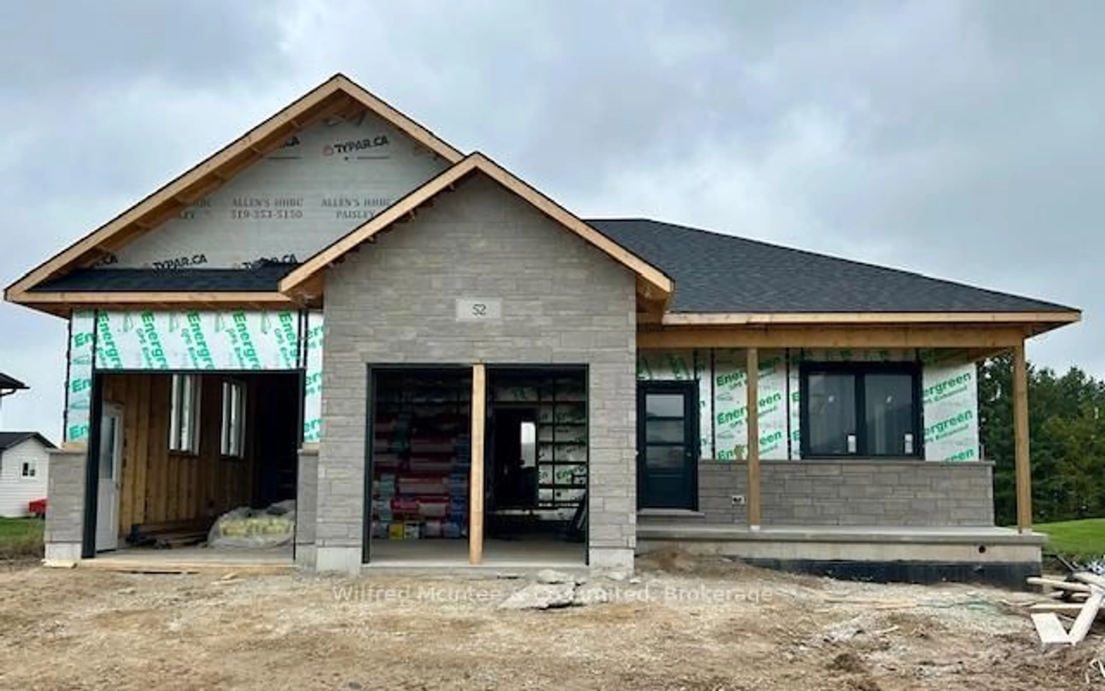 Home with brick exterior material, building for 52 McTavish Cres, Huron-Kinloss Ontario N0G 2R0