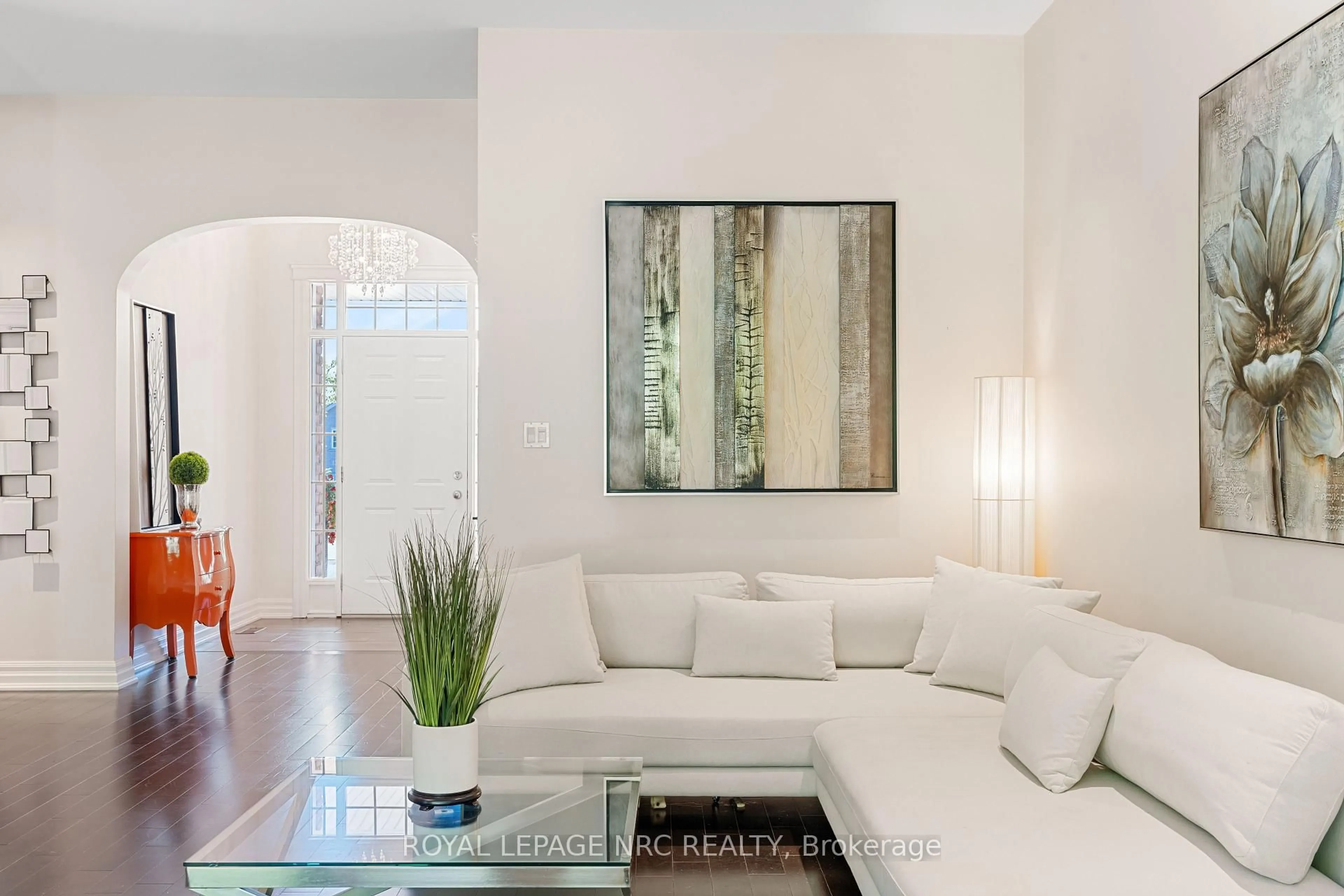 Living room with furniture, unknown for 3505 Matthews Dr, Niagara Falls Ontario L2H 2Z4