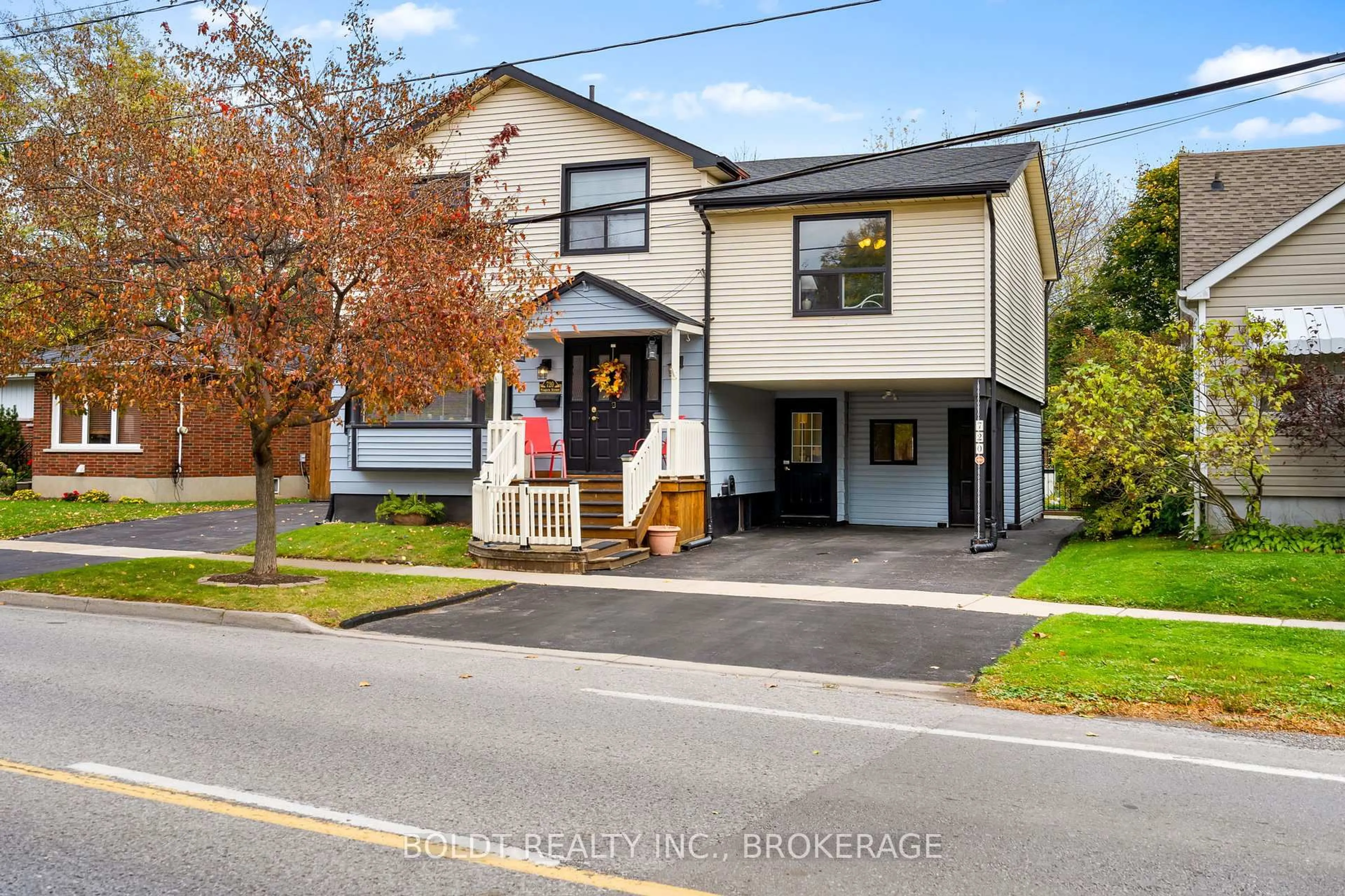 Unknown for 720 Niagara St, St. Catharines Ontario L2M 3R9