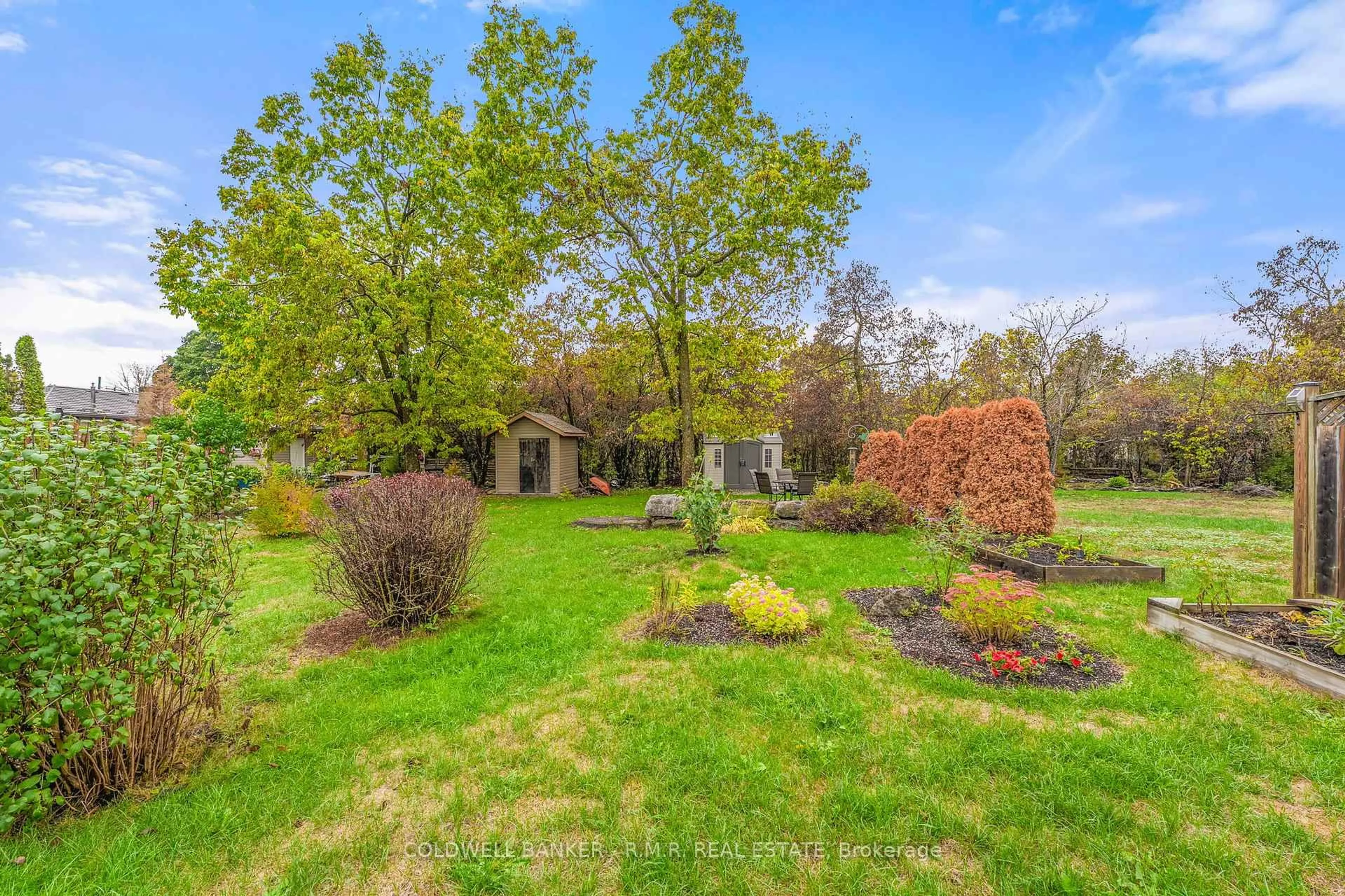 A pic from outside/outdoor area/front of a property/back of a property/a pic from drone, water/lake/river/ocean view for 34 John St, Kawartha Lakes Ontario K0M 1A0