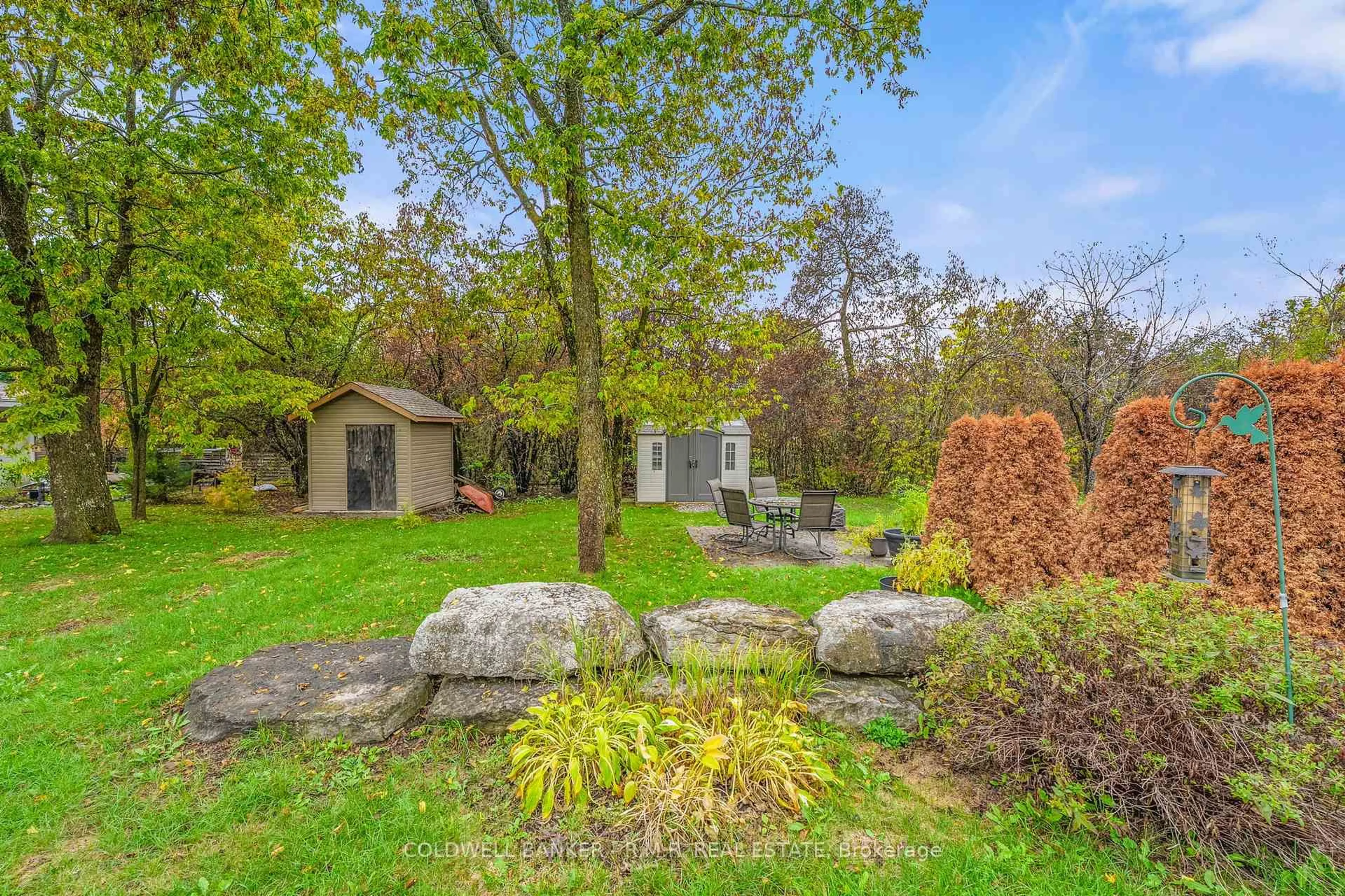 Patio, forest/trees view for 34 John St, Kawartha Lakes Ontario K0M 1A0
