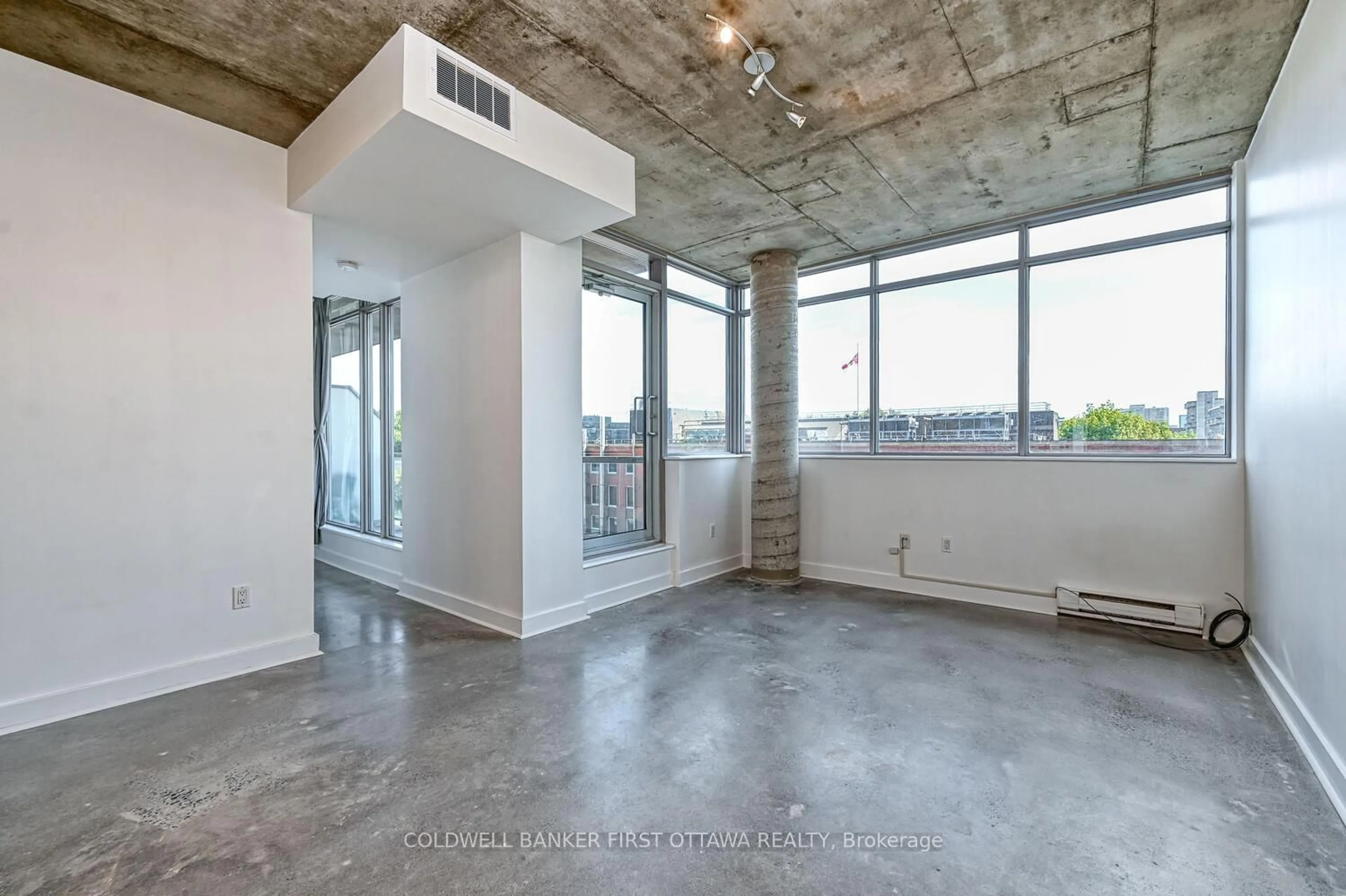 A pic of a room for 383 Cumberland St #506, Ottawa Ontario K1N 1J7