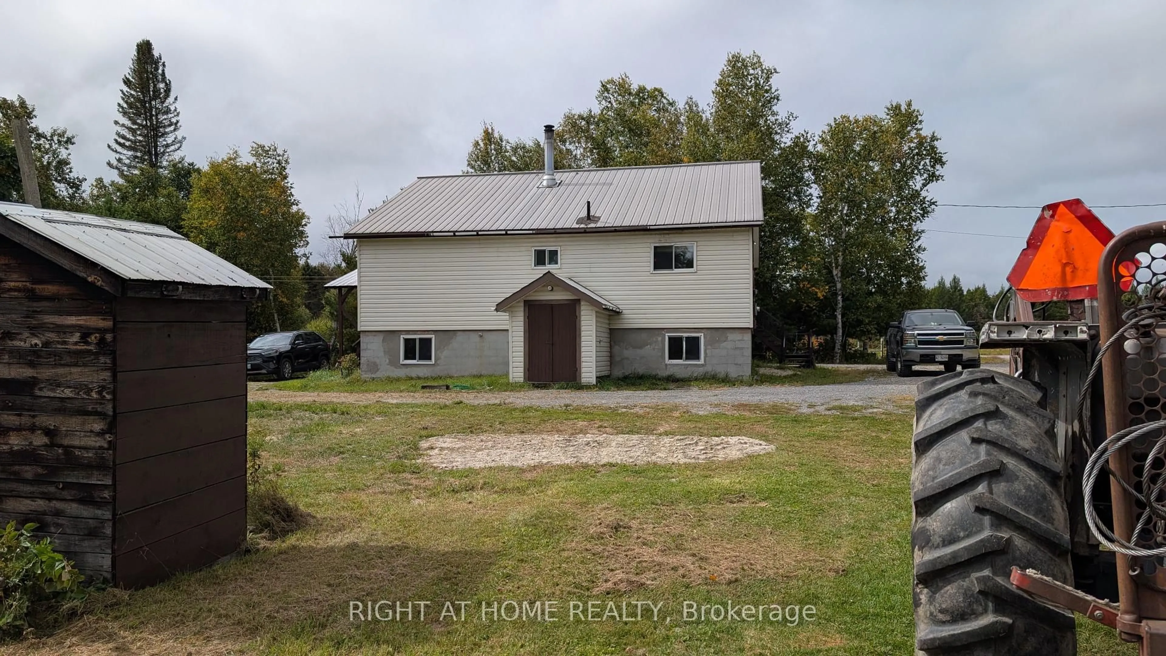 A pic from outside/outdoor area/front of a property/back of a property/a pic from drone, building for 58 Bellefeuille Rd, West Nipissing Ontario P0H 1M0