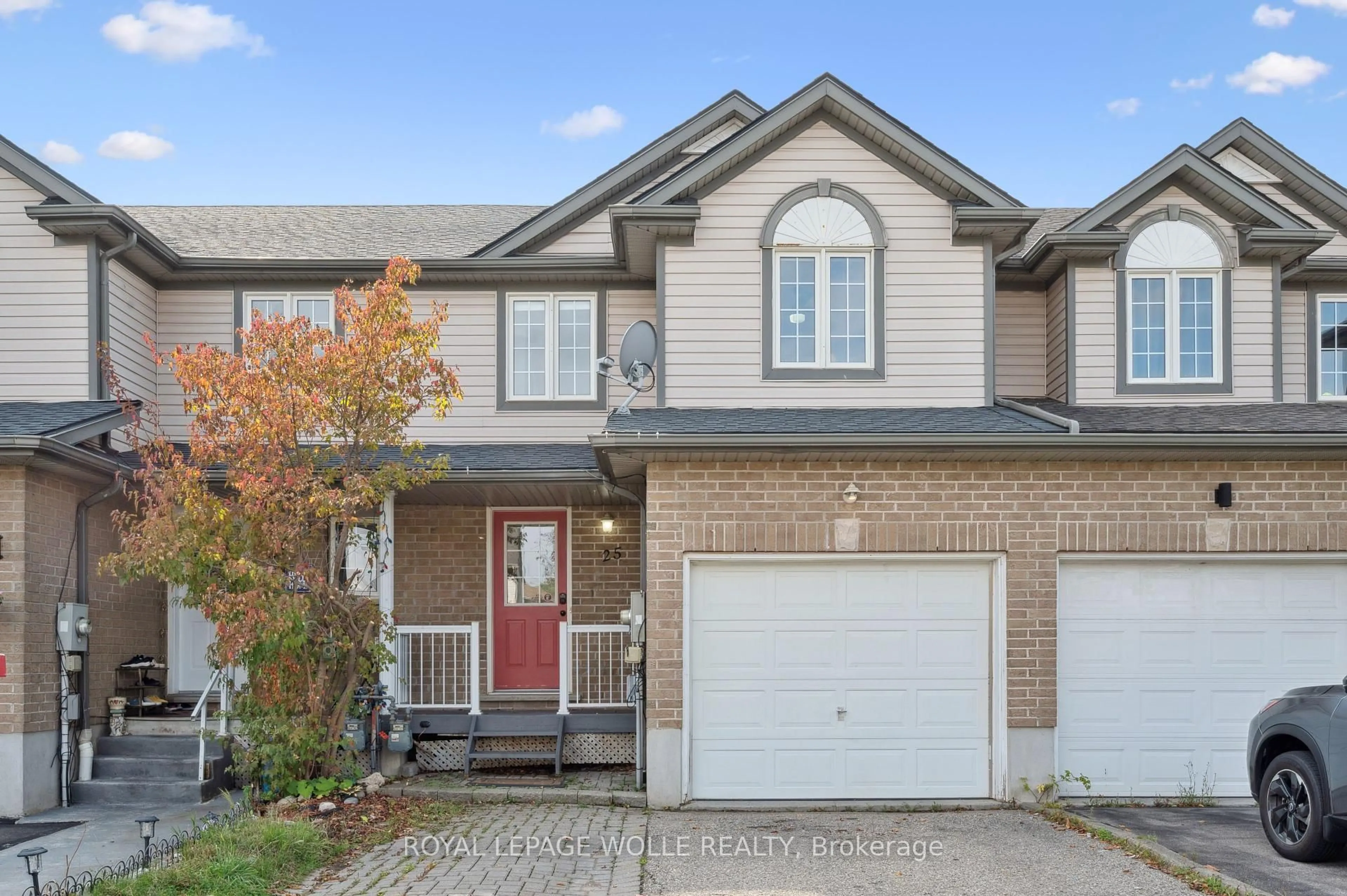 Home with brick exterior material, street for 25 Prosperity Dr, Kitchener Ontario N2E 3Z2