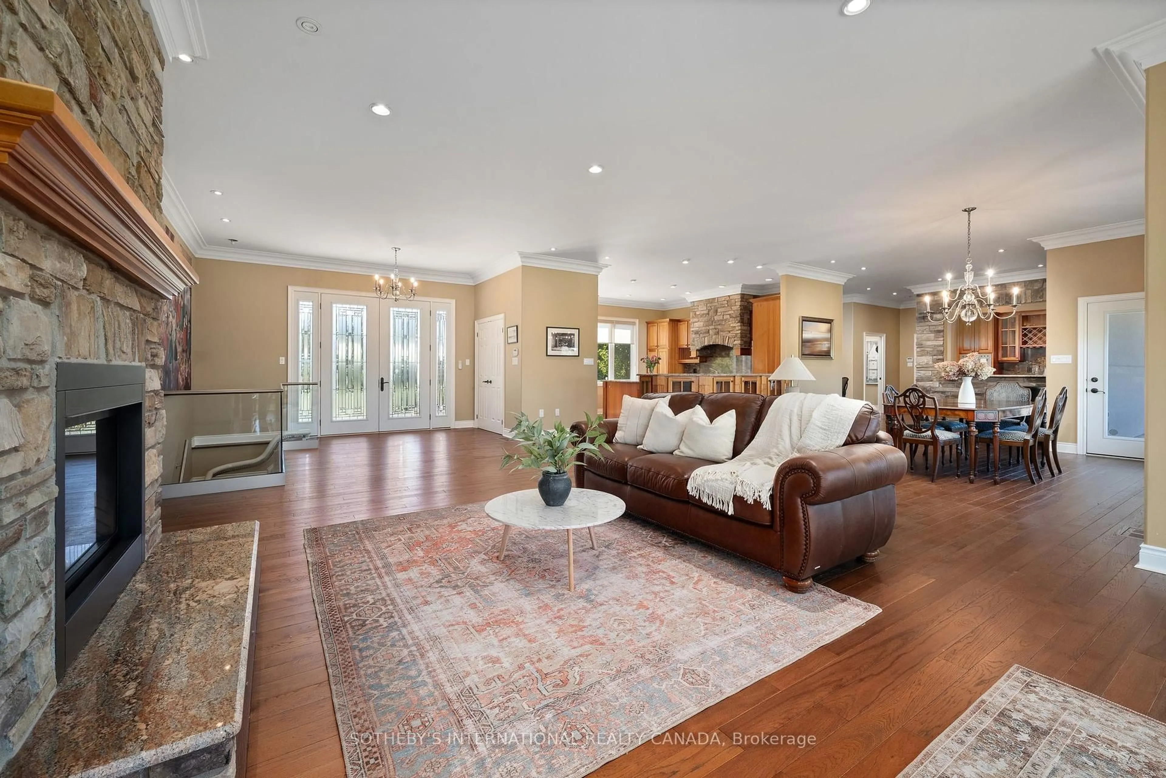Indoor foyer for 2691 County 15 Rd, Prince Edward County Ontario K0K 2T0