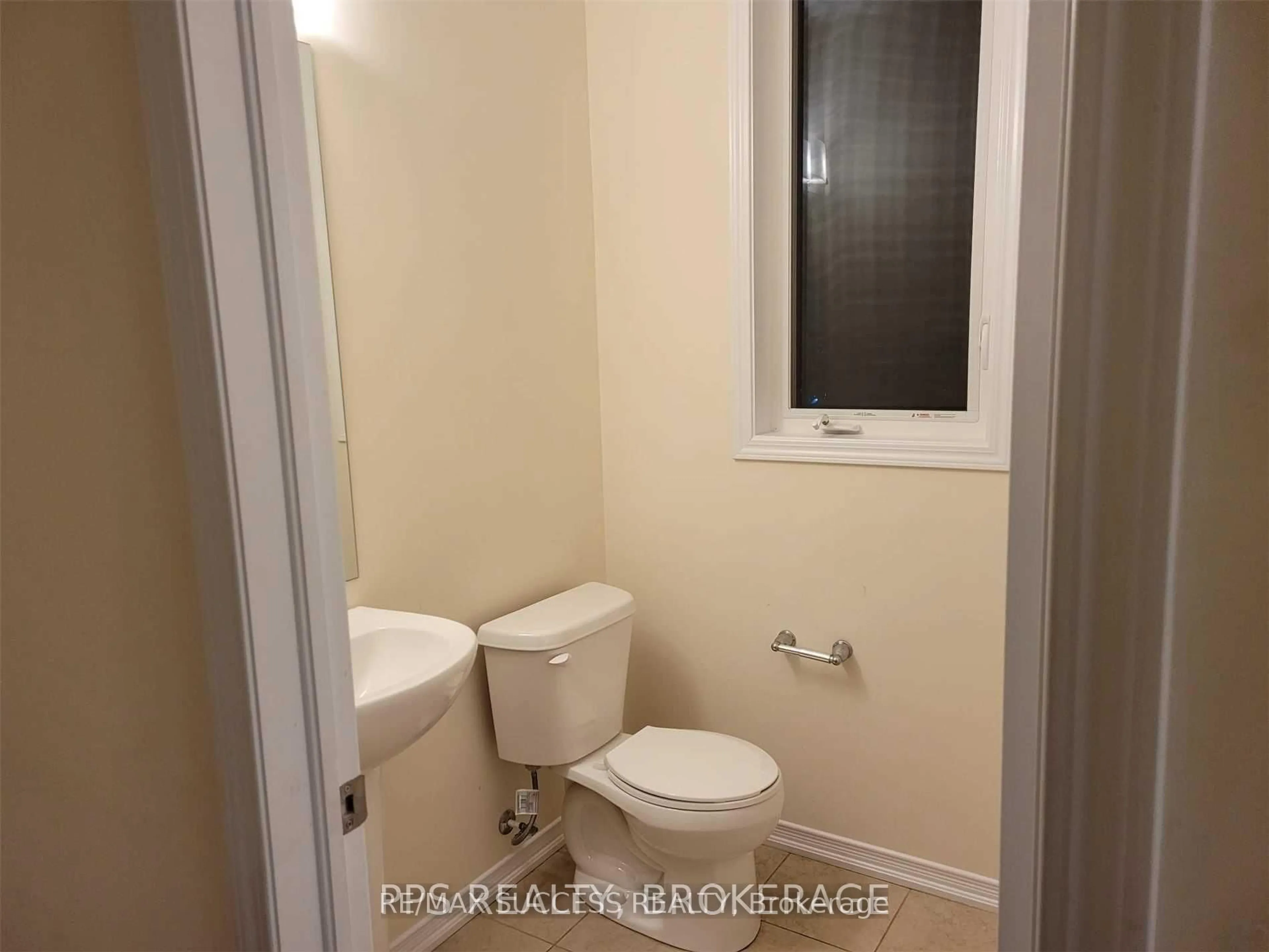 A pic of a room for 7916 Odell Cres, Niagara Falls Ontario L2H 3R6