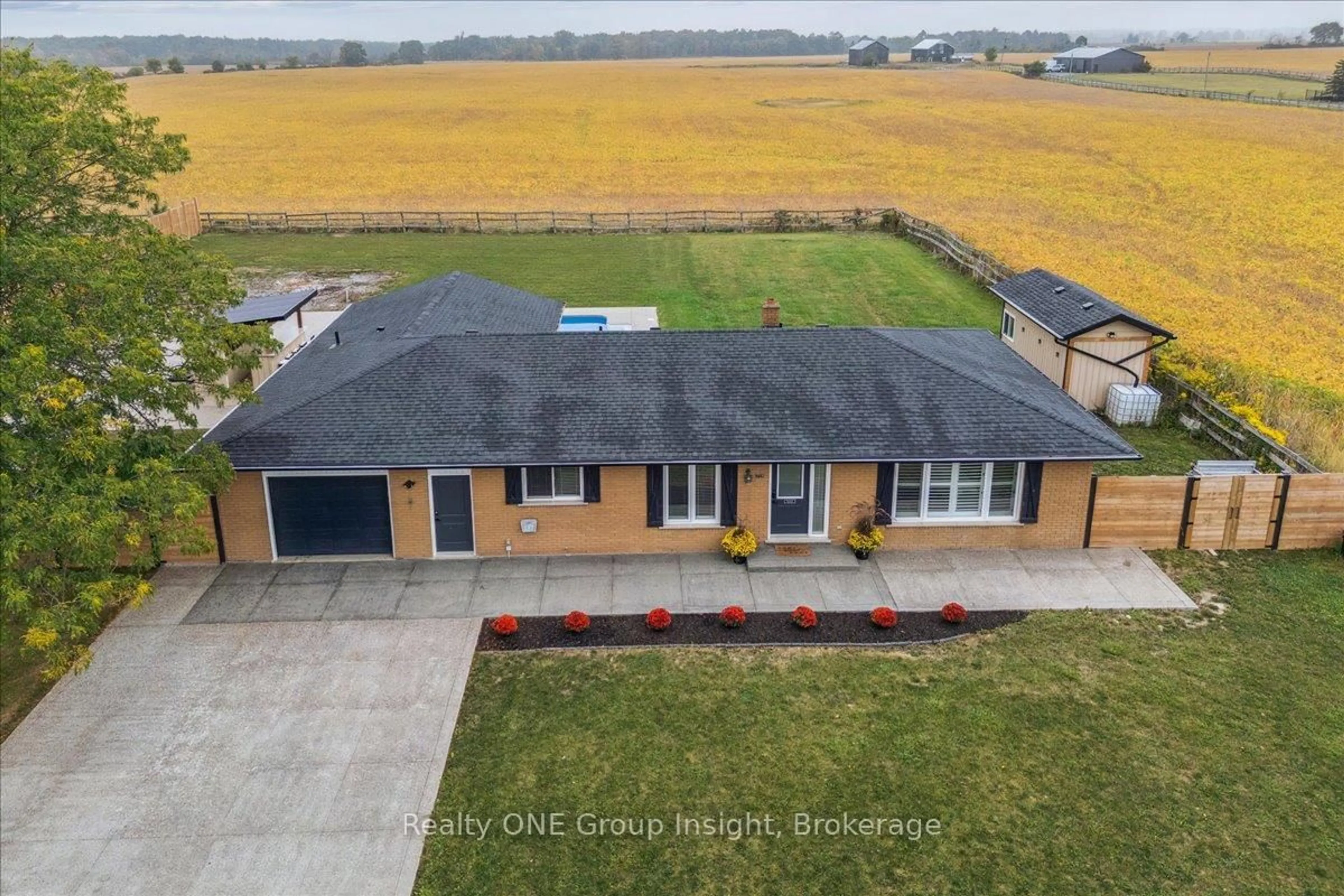 A pic from outside/outdoor area/front of a property/back of a property/a pic from drone, water/lake/river/ocean view for 214 Binbrook Rd, Hamilton Ontario L0R 1C0